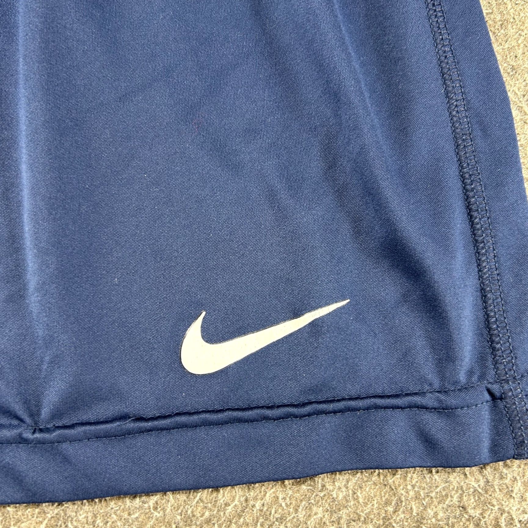 Nike Nike Shorts Mens M Blue Navy Dri Fit Basketball Polyester Elastic Waist Swoosh Activewear Shorts Mens M Blue Size US 27 - 2 Thumbnail