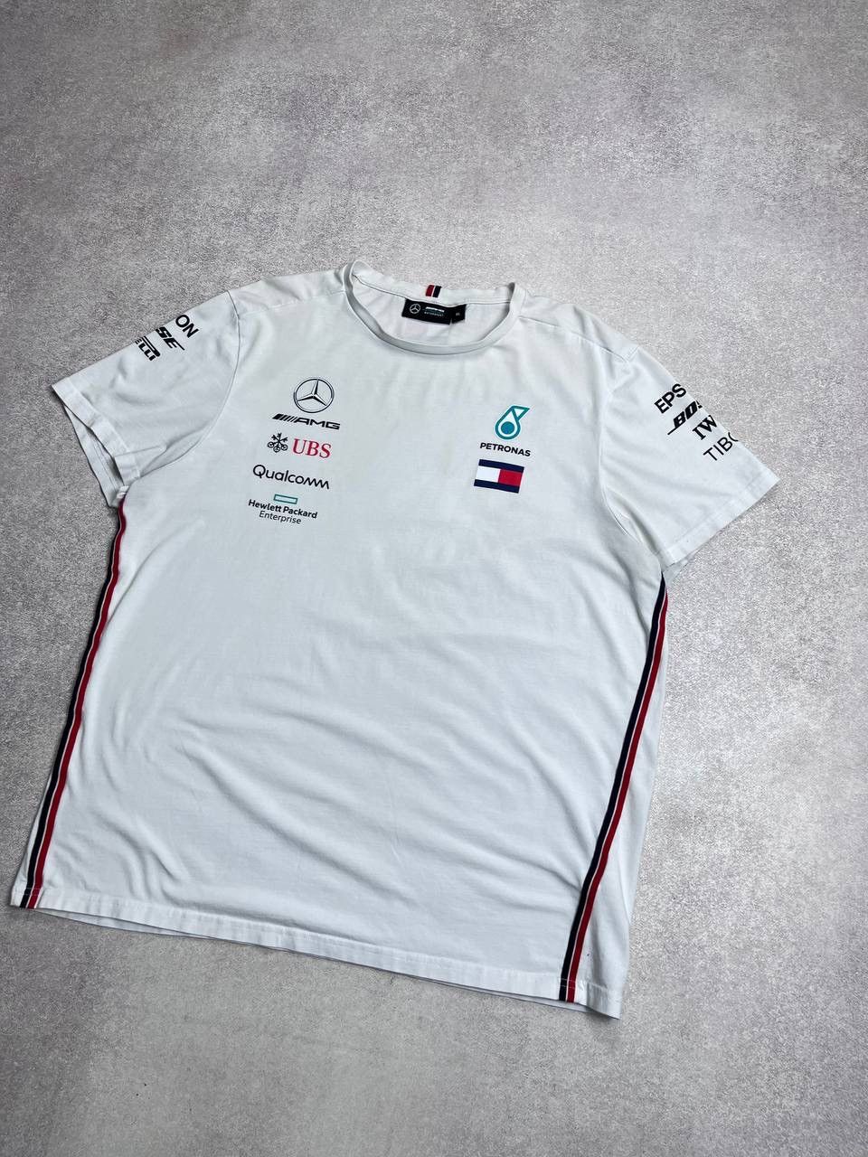 Vintage Vintage AMG Petronas F-1 Racing Nascar T-shirt Y2K XL Size US XL / EU 56 / 4 - 3 Thumbnail