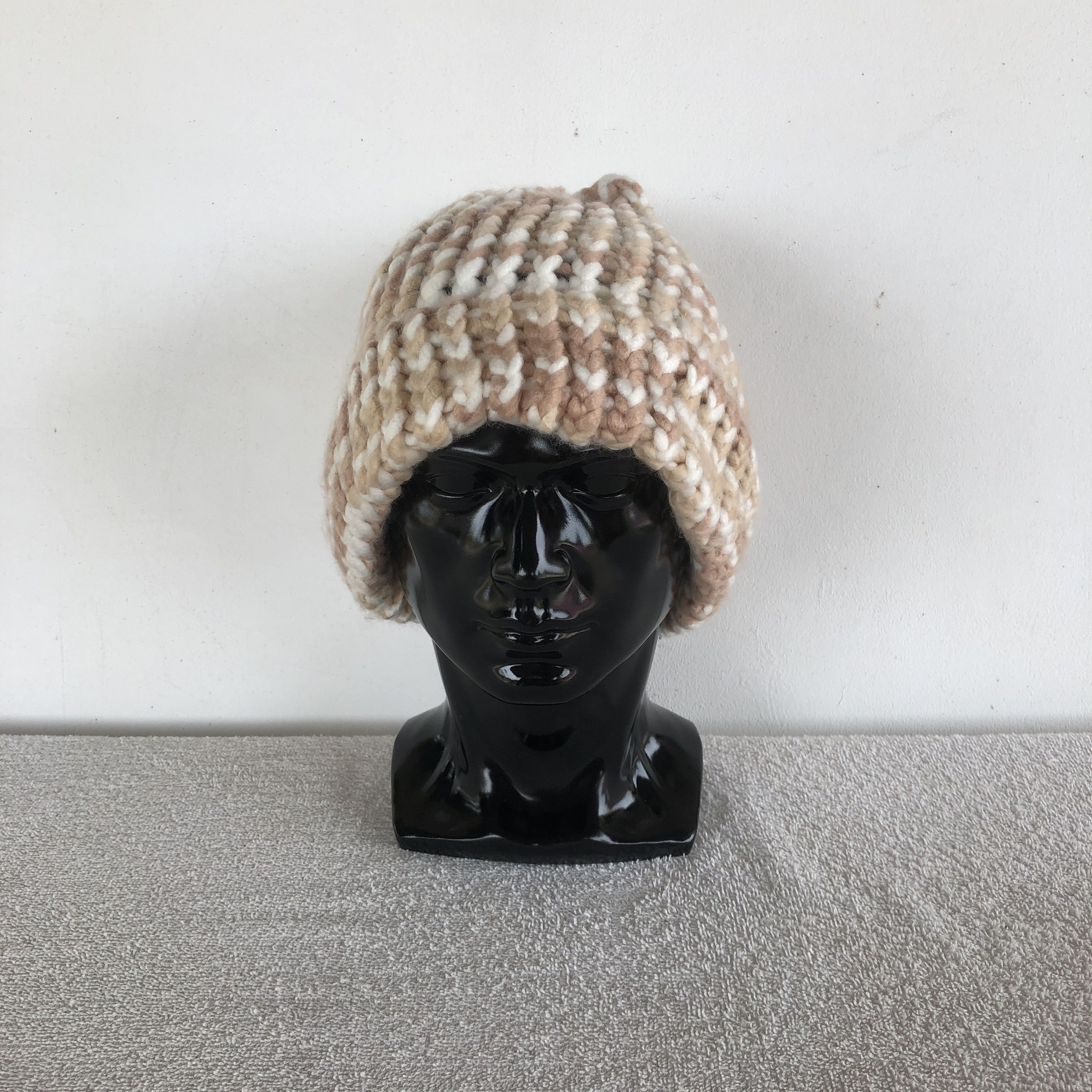 Japanese Brand Vintage Knitted Beanie Unknown Snow Caps Japanese Hats Size ONE SIZE - 2 Thumbnail