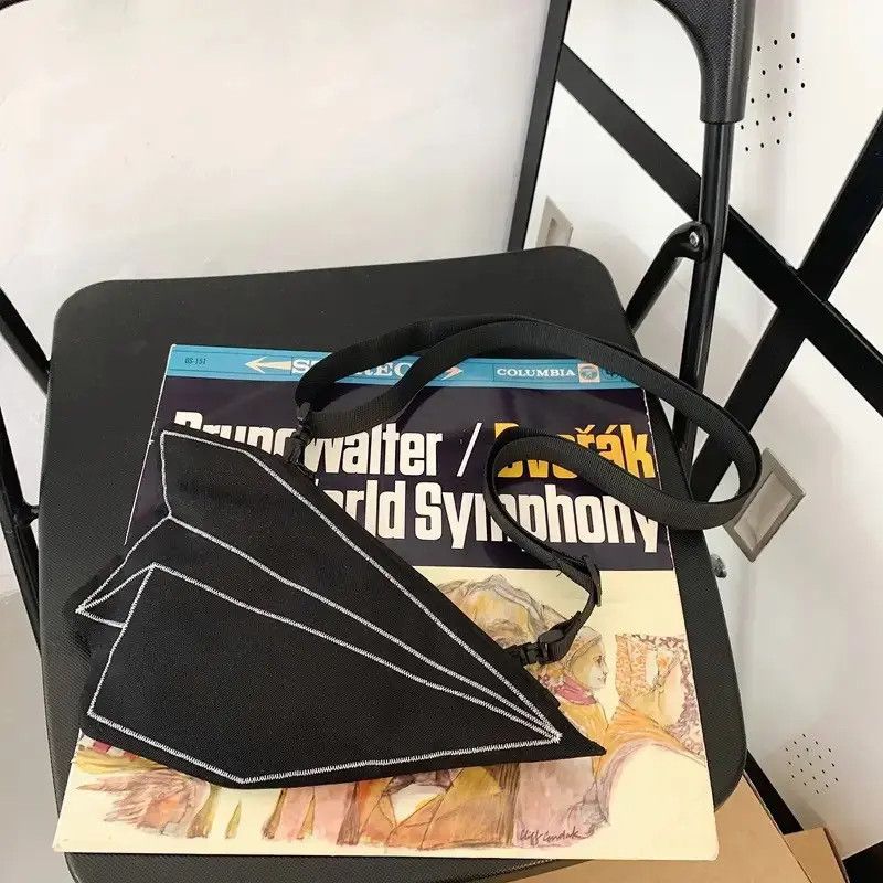Japanese Brand Fashion y2k contrast thread fanny pack grunge shoulder bag Size ONE SIZE - 5 Thumbnail