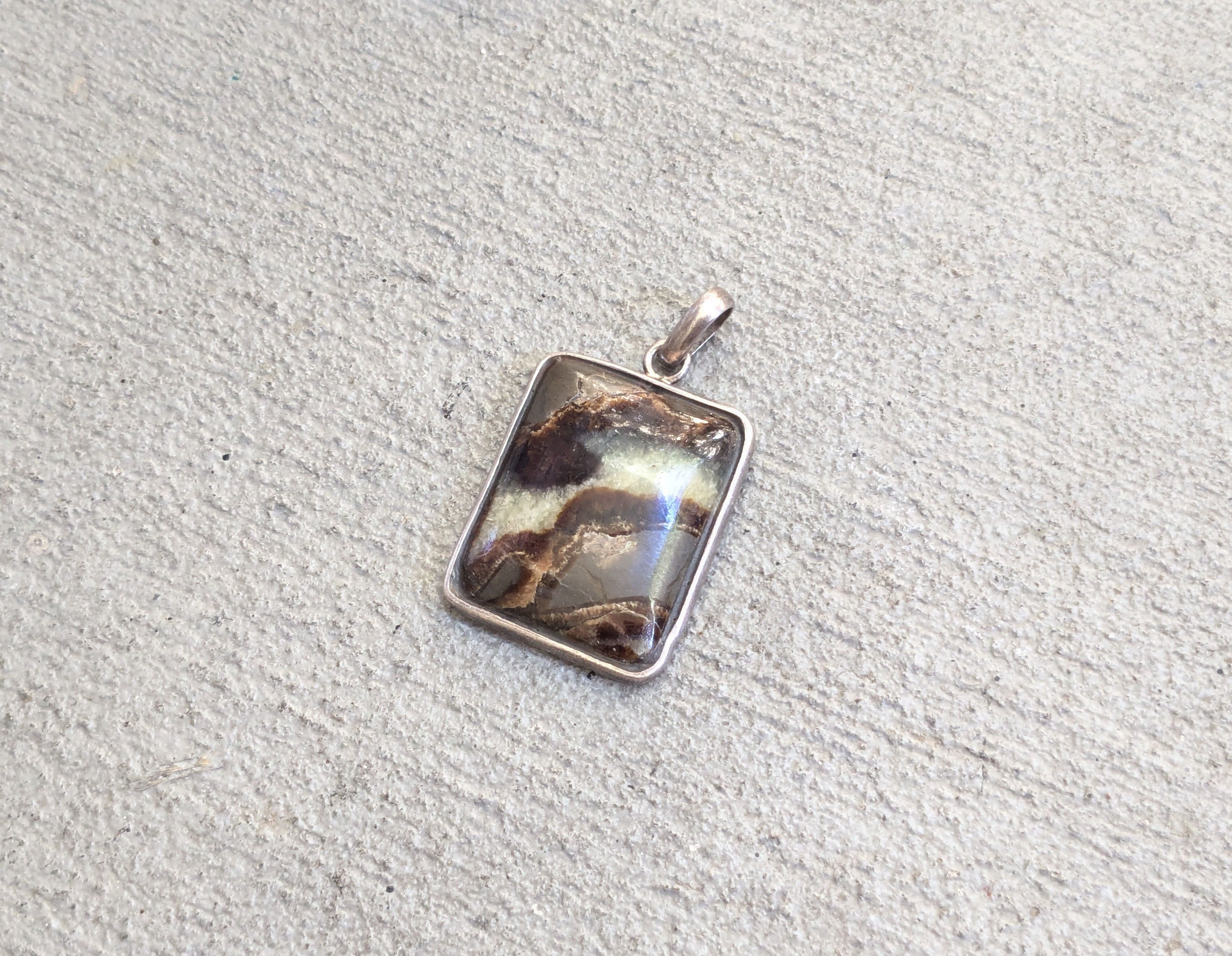 Jewelry Vintage Sterling Silver Pendant Brown Agate Square Size ONE SIZE - 1 Thumbnail