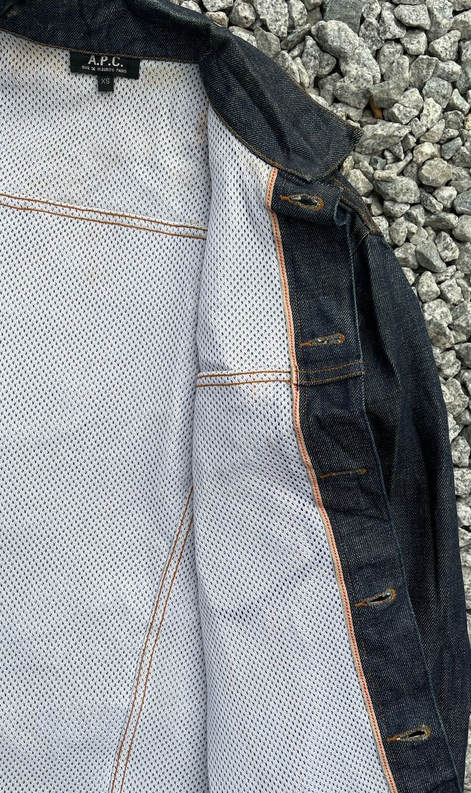 A.P.C. 🔥Vintage A.P.C. Japan Selvedge Denim Trucker Jacket Size US XS / EU 42 / 0 - 14 Thumbnail