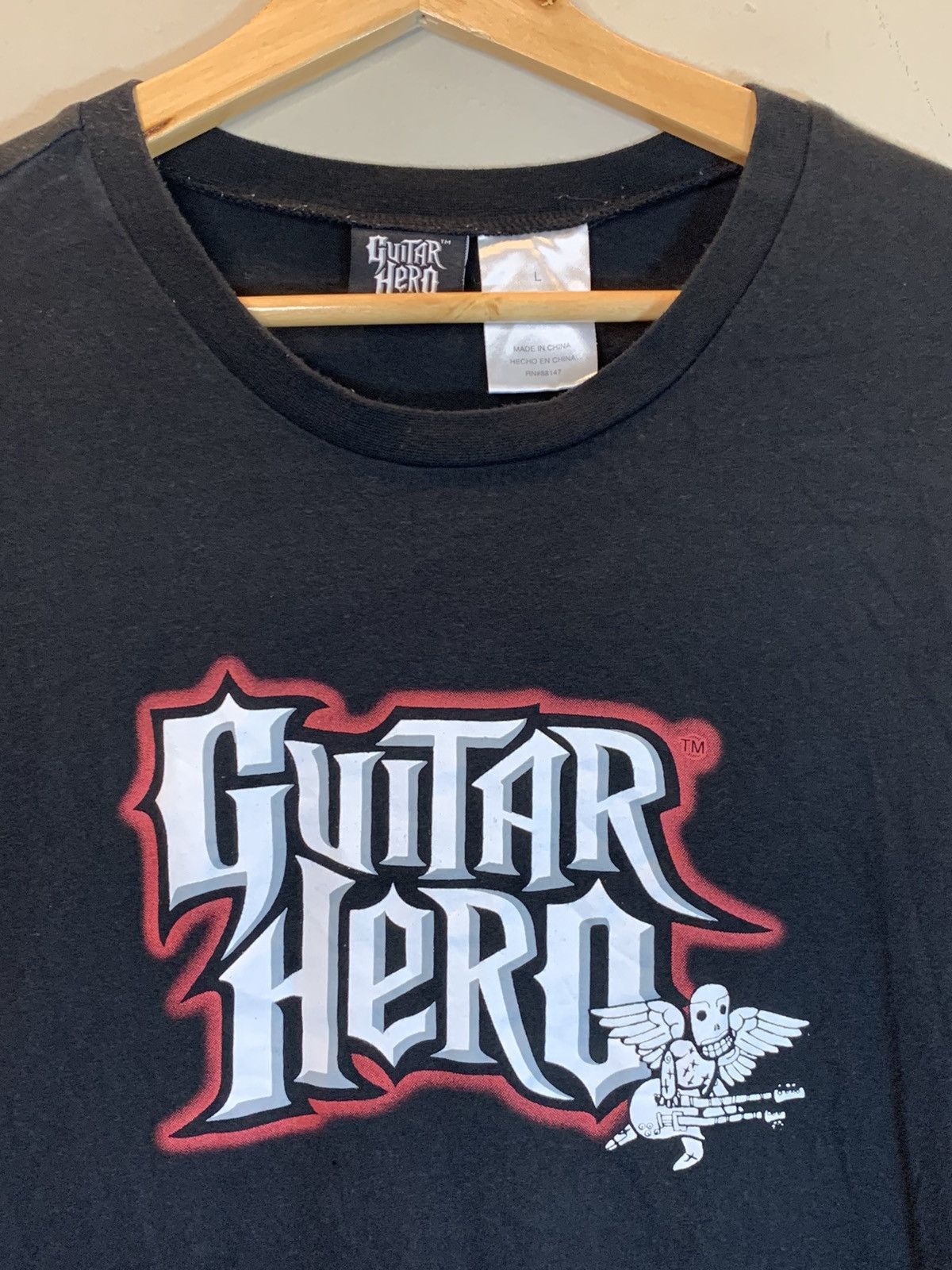*RARE* Vintage 2005 Guitar Hero Video Game Promo Art T-Shirt