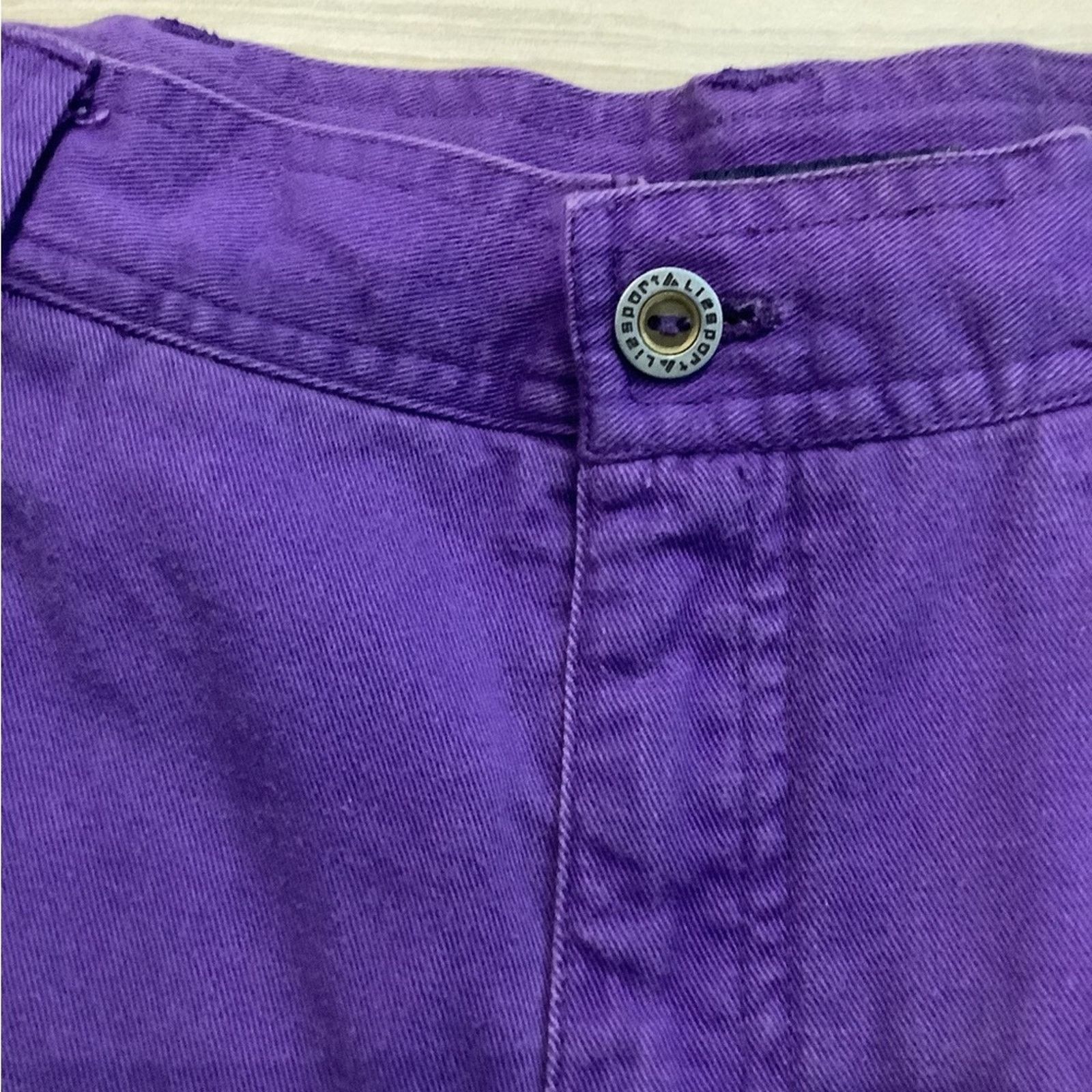 Vintage Lizsport Woman’s Pleated Purple Shorts Size 26" / US 2 / IT 38 - 3 Thumbnail