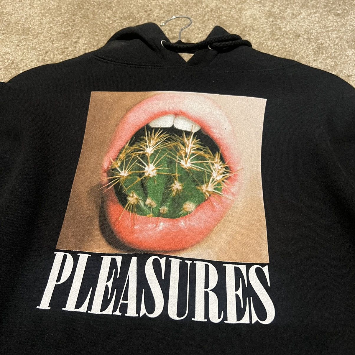 Pleasures Pleasures hoodie Size US L / EU 52-54 / 3 - 1 Thumbnail