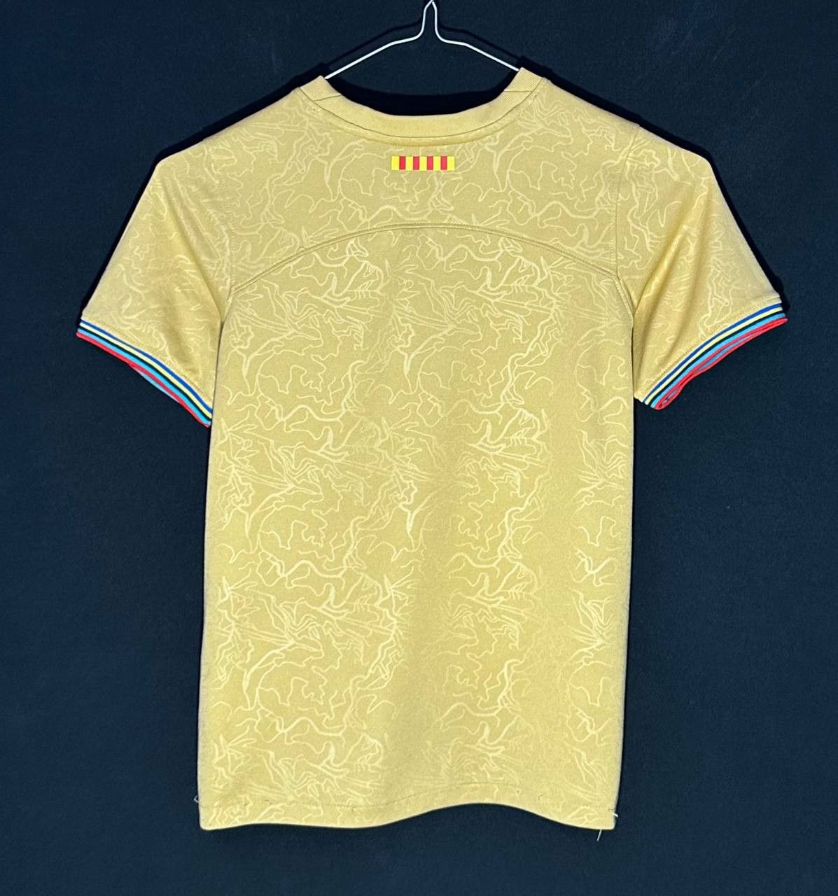 Nike Barcelona 2022 - 2023 Away Nike Football Shirt jersey YOUNG Size US XS / EU 42 / 0 - 8 Thumbnail