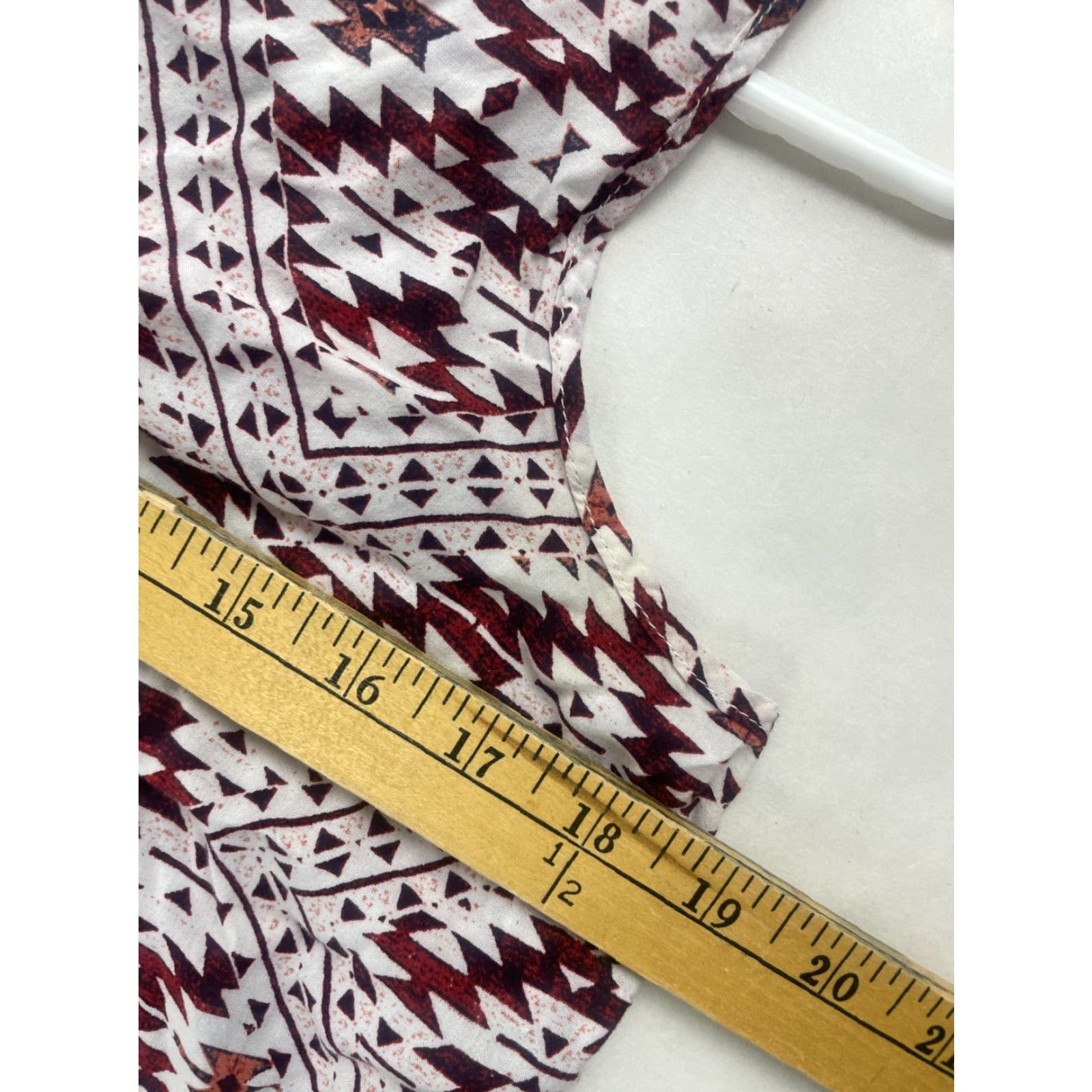 Vintage Como Tank Top Women's L Red White Aztec Sleeveless Crisscross Lace Back Shirt Womens Size L / US 10 / IT 46 - 5 Thumbnail