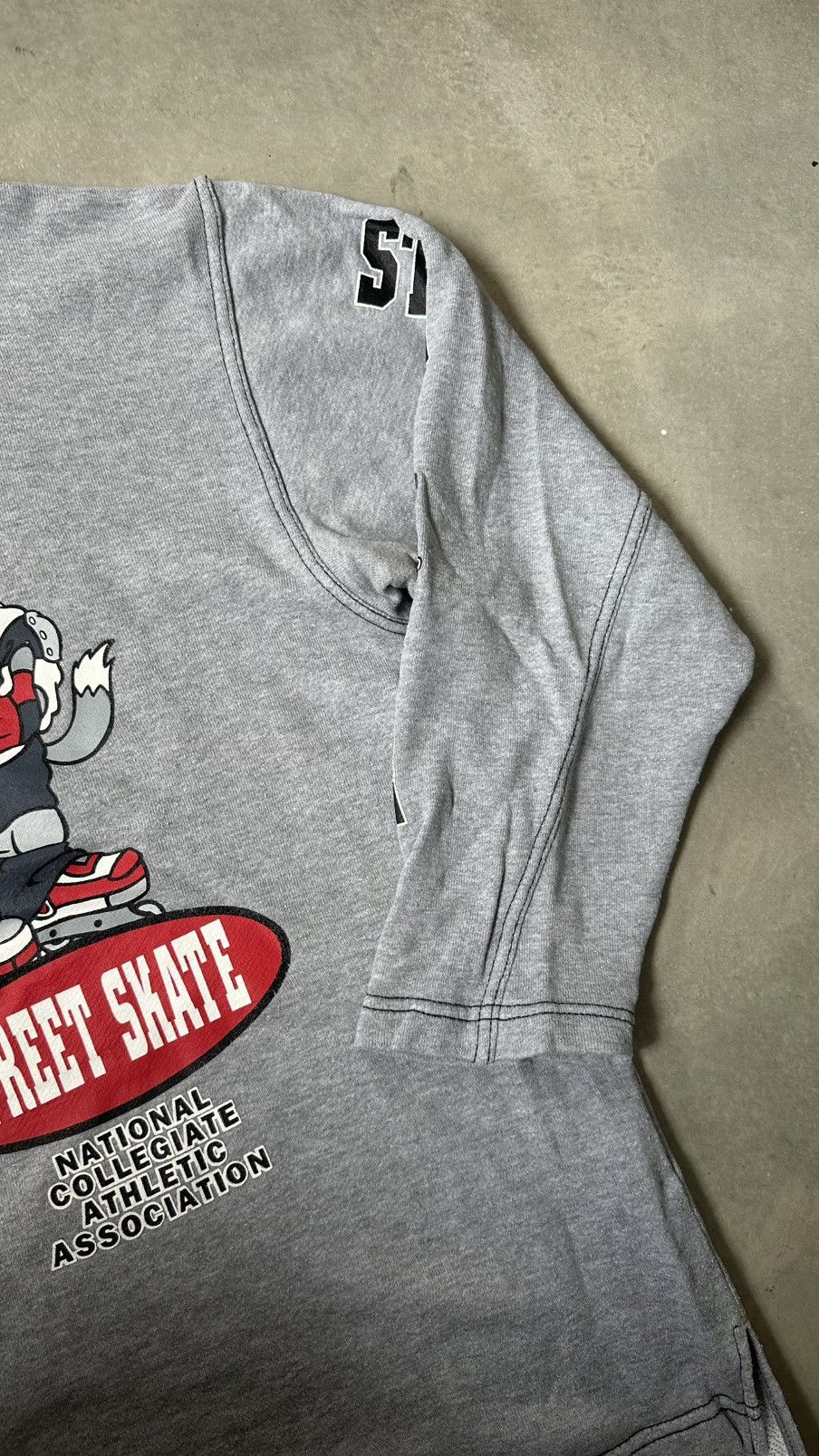 NCAA VINTAGE NCAA STREET SKATE SWEATSHIRT Size US L / EU 52-54 / 3 - 3 Thumbnail