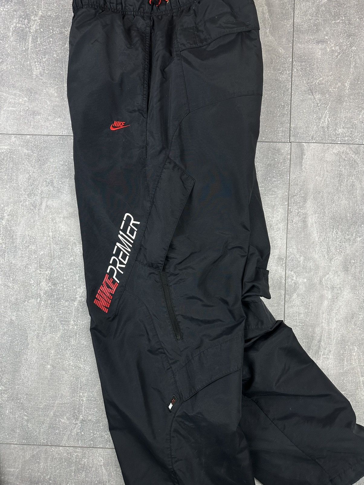 Nike Nike Premier Multi-pocket Nylon Track-Pants Sweatpants Y2K Size US 34 / EU 50 - 14 Thumbnail