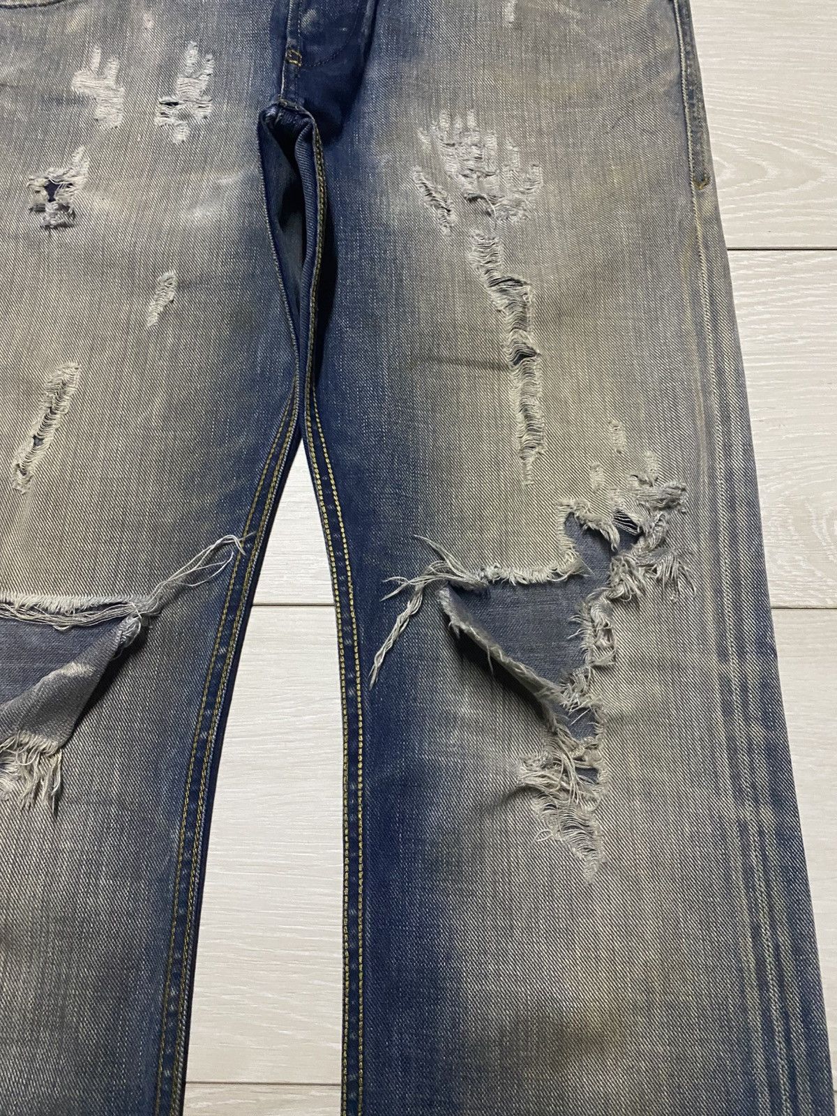 Diesel Black Gold Vintage Diesel Blue Eyecons Y2K Mud Wash Ripped Skinny Jeans Size US 32 / EU 48 - 8 Thumbnail
