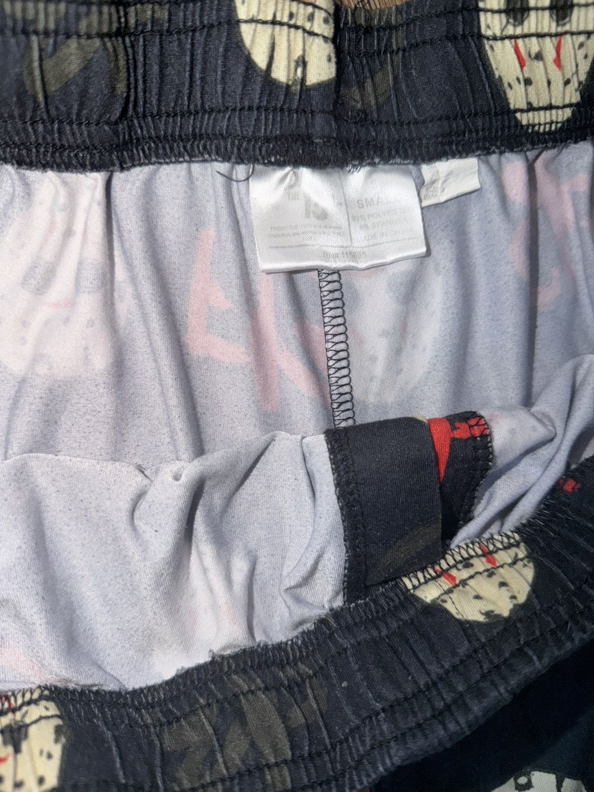 Other Jason Voorhees Friday the 13th mask AOP shorts black small Size US 30 / EU 46 - 4 Thumbnail