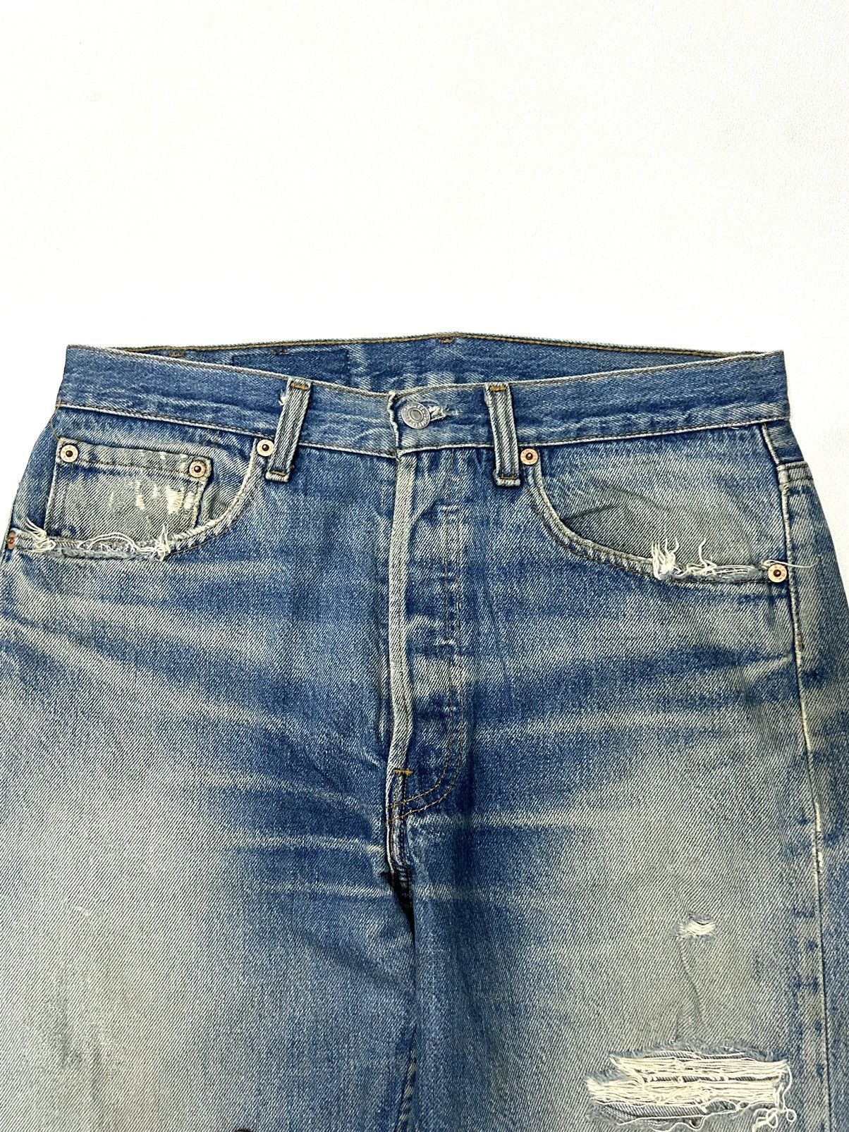 Levi's × Levi's Vintage Clothing Vintage Levis 501 xx Button 522 Distressed Jeans Size US 31 - 7 Thumbnail