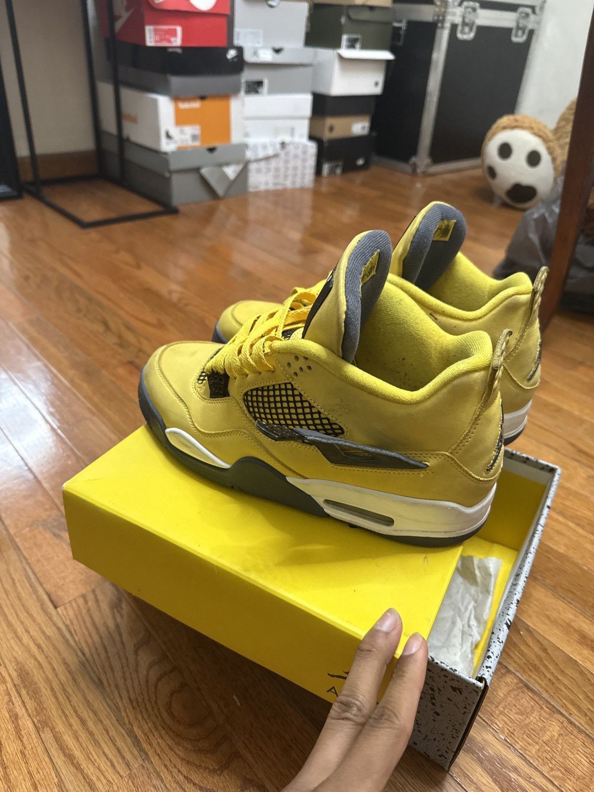 Jordan Brand Lighting Thunder Jordan 4s Size US 10 / EU 43 - 5 Thumbnail