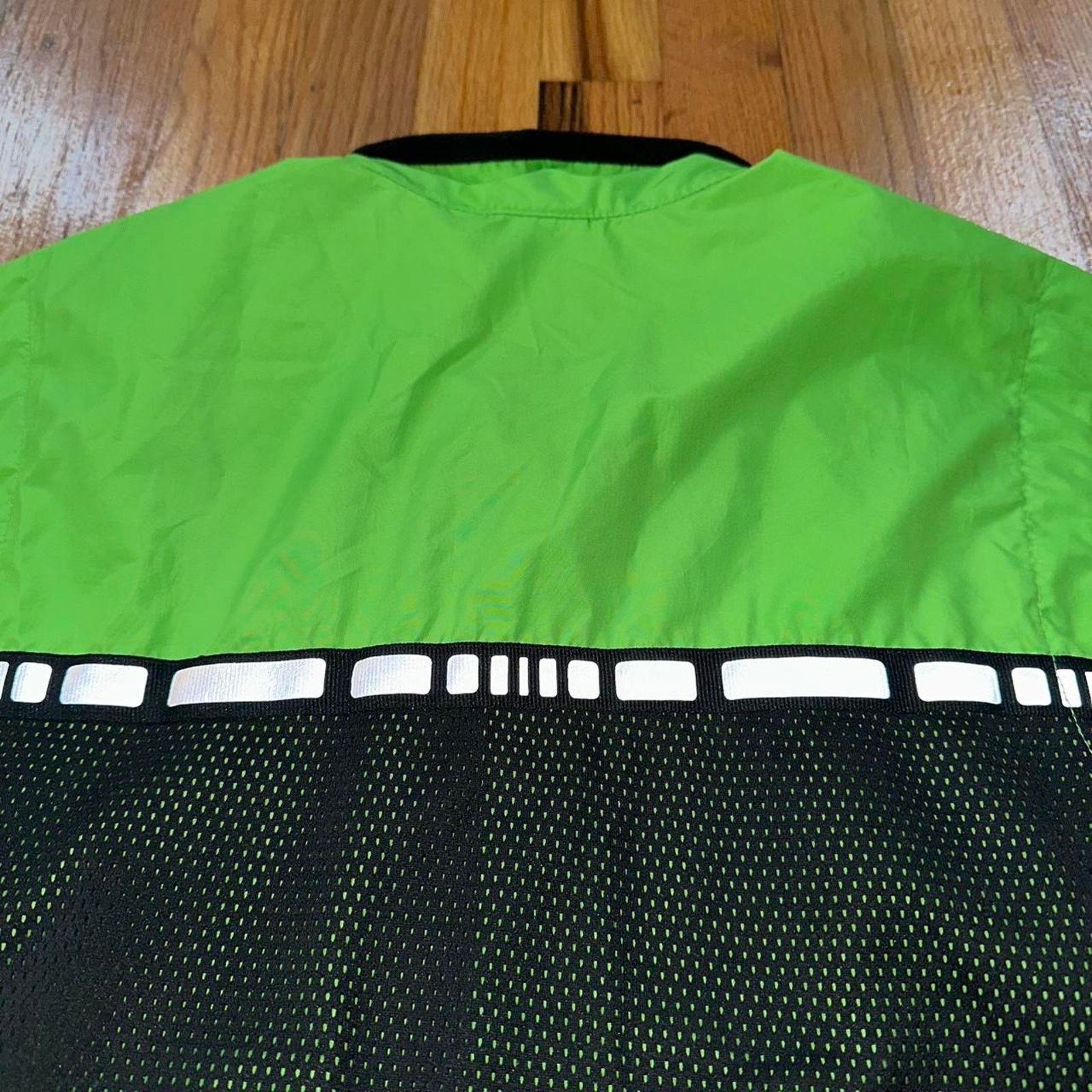Nike Nike Full Zip Vest Mesh Embroidered Reflective Zipper size S Size US S / EU 44-46 / 1 - 8 Thumbnail