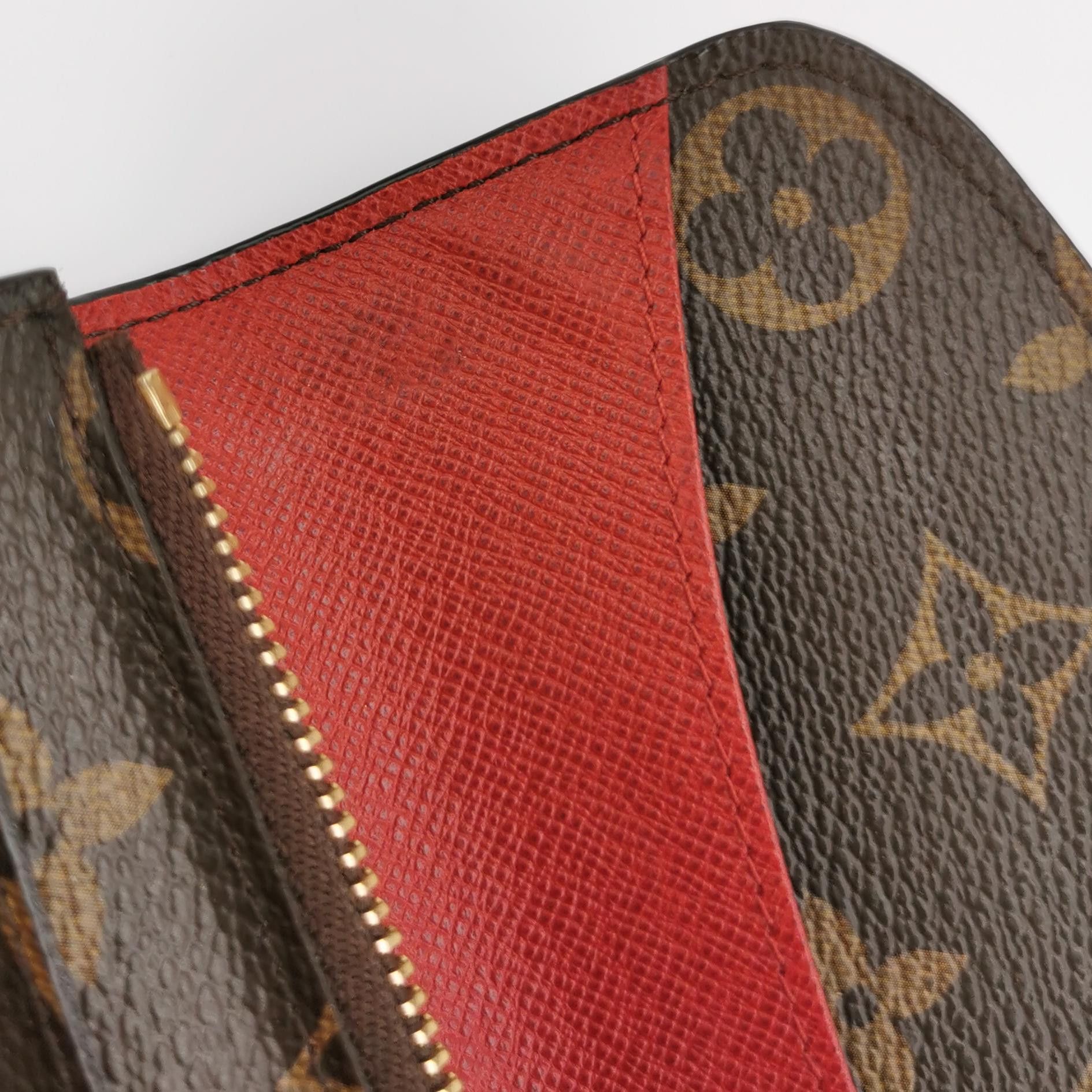 Louis Vuitton Louis Vuitton (LV) Emilie leather Monogram print snap walle Size ONE SIZE - 4 Thumbnail