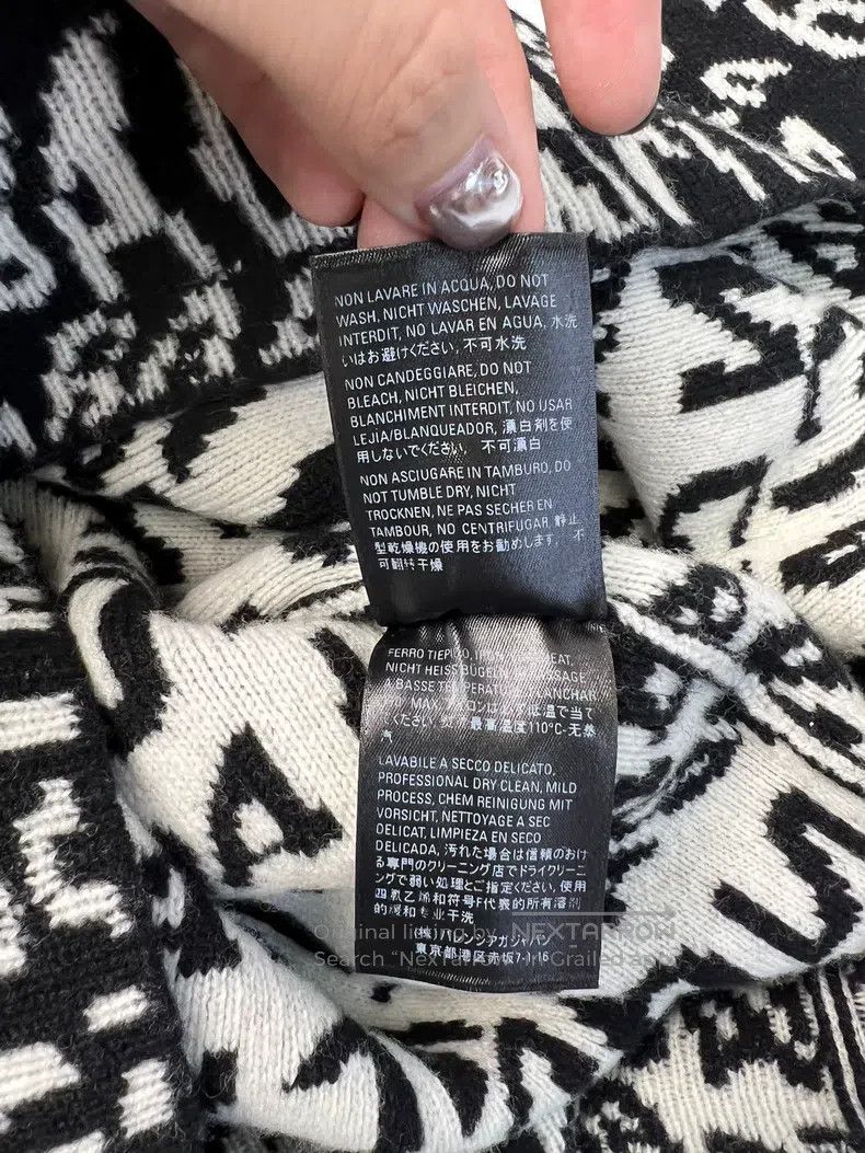 Other Balenciaga Black and White Bullet Screen High Neck Sweater Size US S / EU 44-46 / 1 - 4 Thumbnail