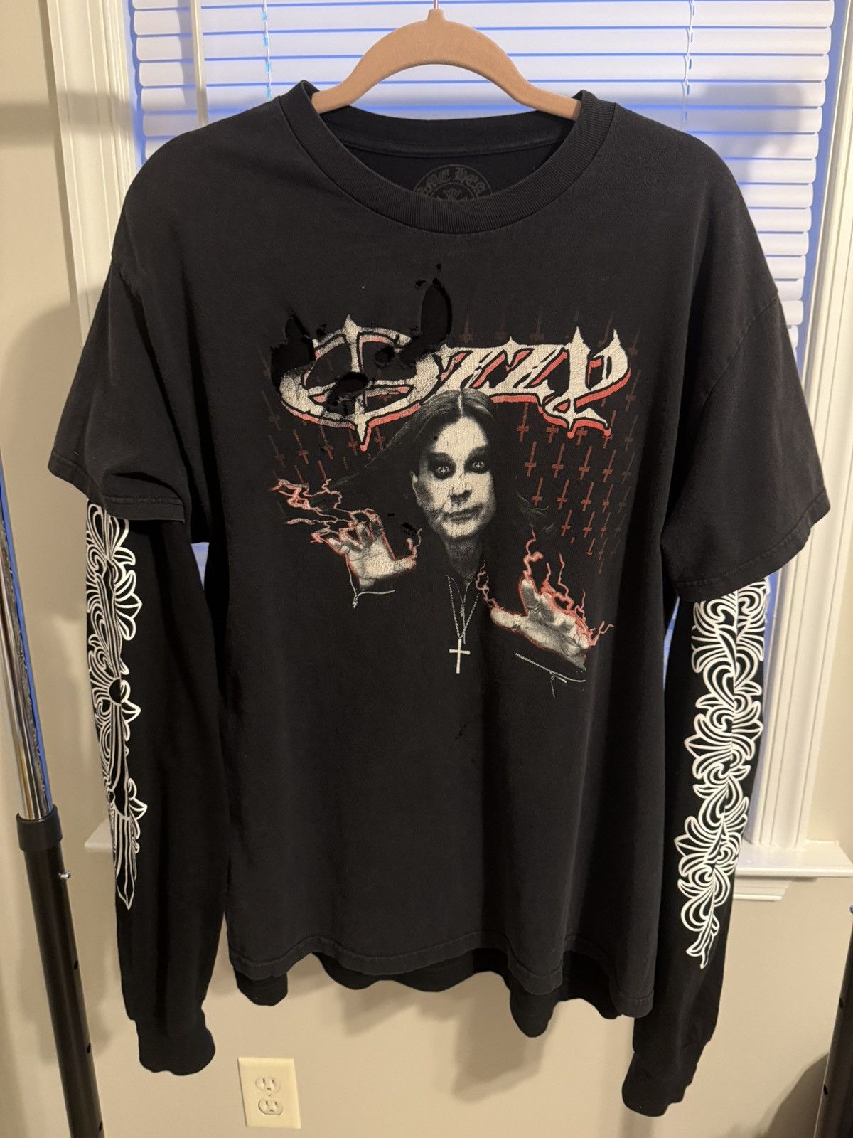 Other Vintage Thrashed Ozzy Osbourne Shirt Size US XL / EU 56 / 4 - 1 Thumbnail