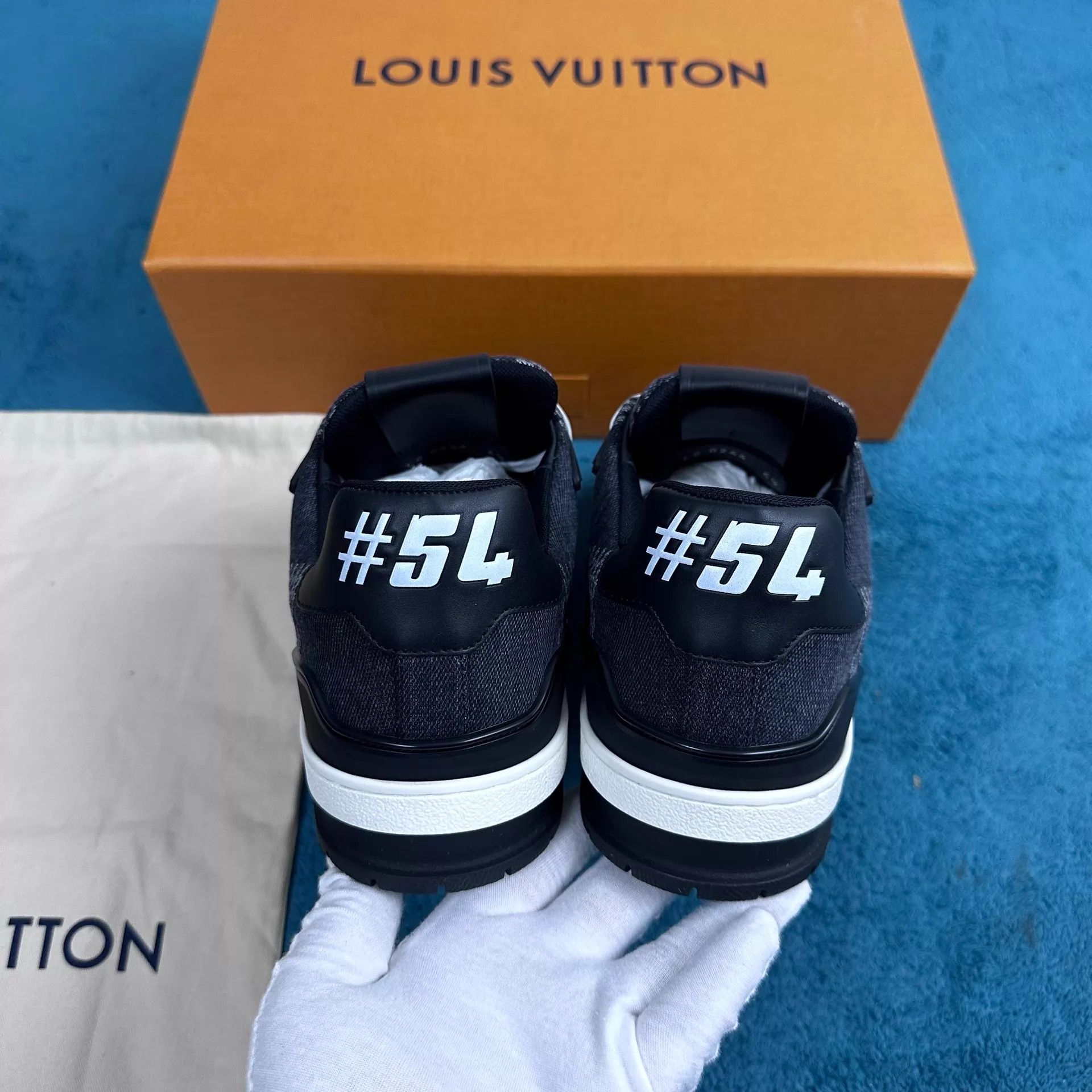 Louis Vuitton LV Trainer Leather Monogram Low-Top Sneaker Black 6.5/40.5 Size US 7.5 / EU 40-41 - 4 Thumbnail