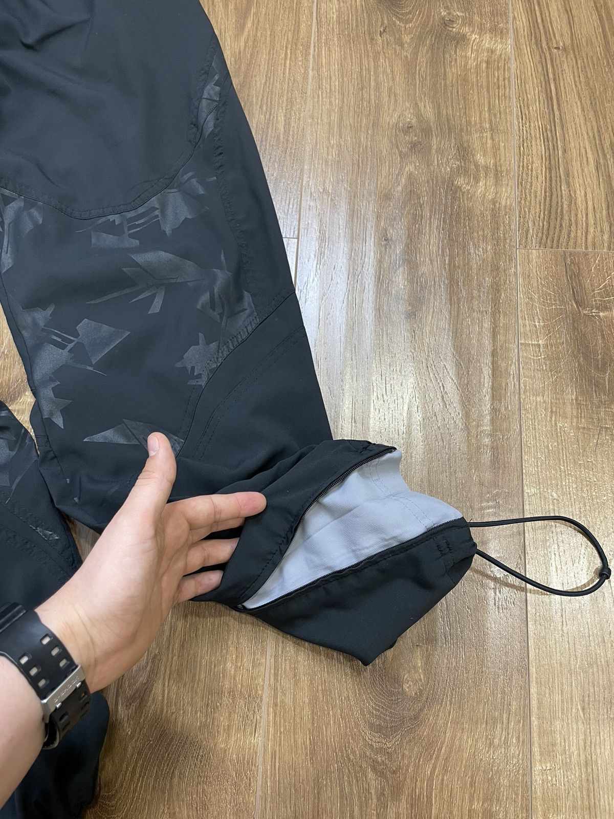 Nike × Vintage Vintage Nike Y2K Style 90’s Black Nylon Drill Pants Joggers Size US 32 / EU 48 - 8 Thumbnail