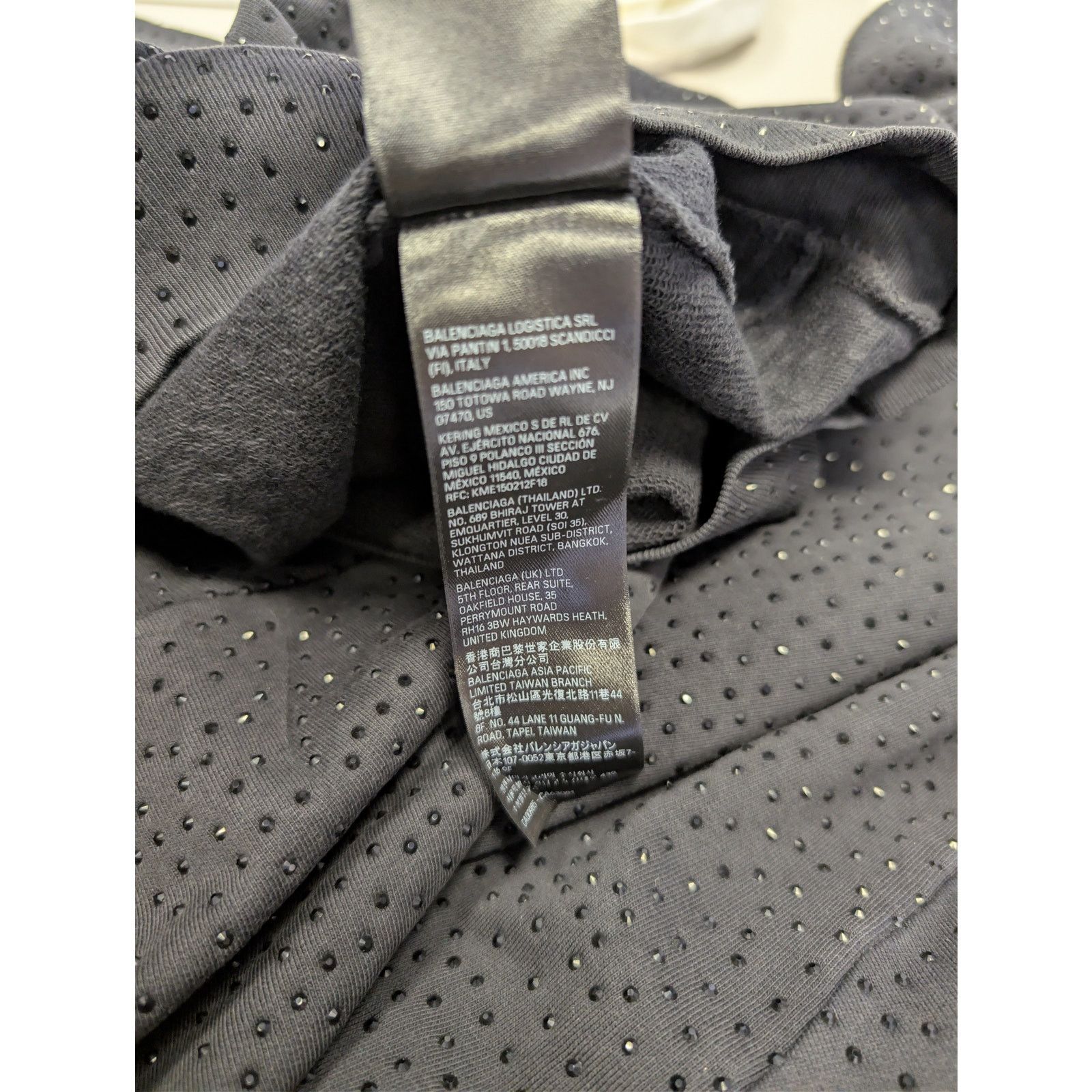 Balenciaga o1rshd1 Crystal-Embellished Small Zip-Up Hoodie Washed Black Size US M / EU 48-50 / 2 - 21 Thumbnail