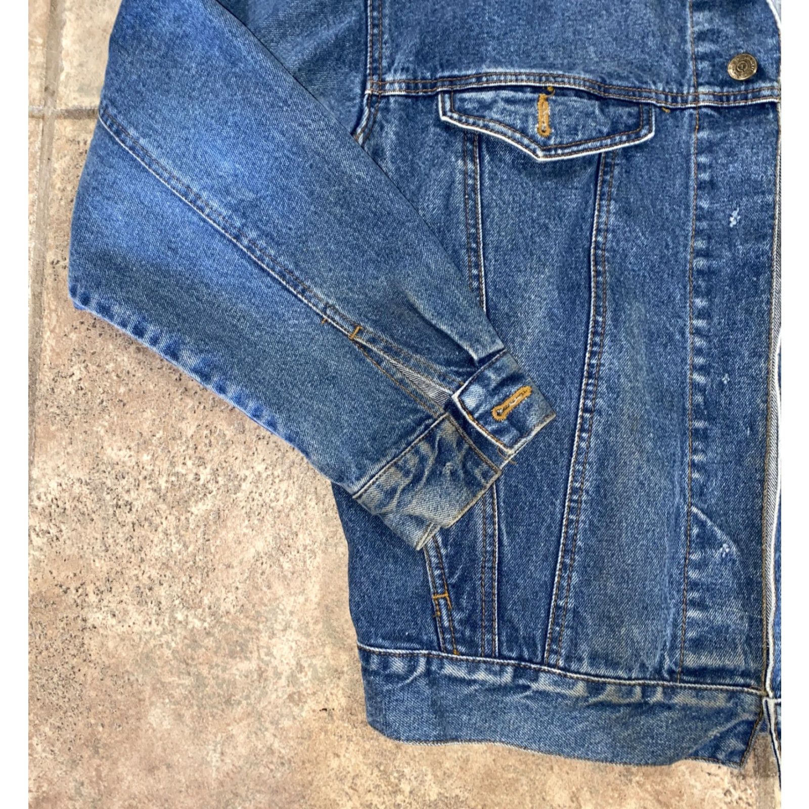Denime SHARUI JEAN JACKET Shirt Men M Blue Denim Silver City Las Vegas 2 Buttons Only Casual Vintage-Inspired Size US 31 - 4 Thumbnail