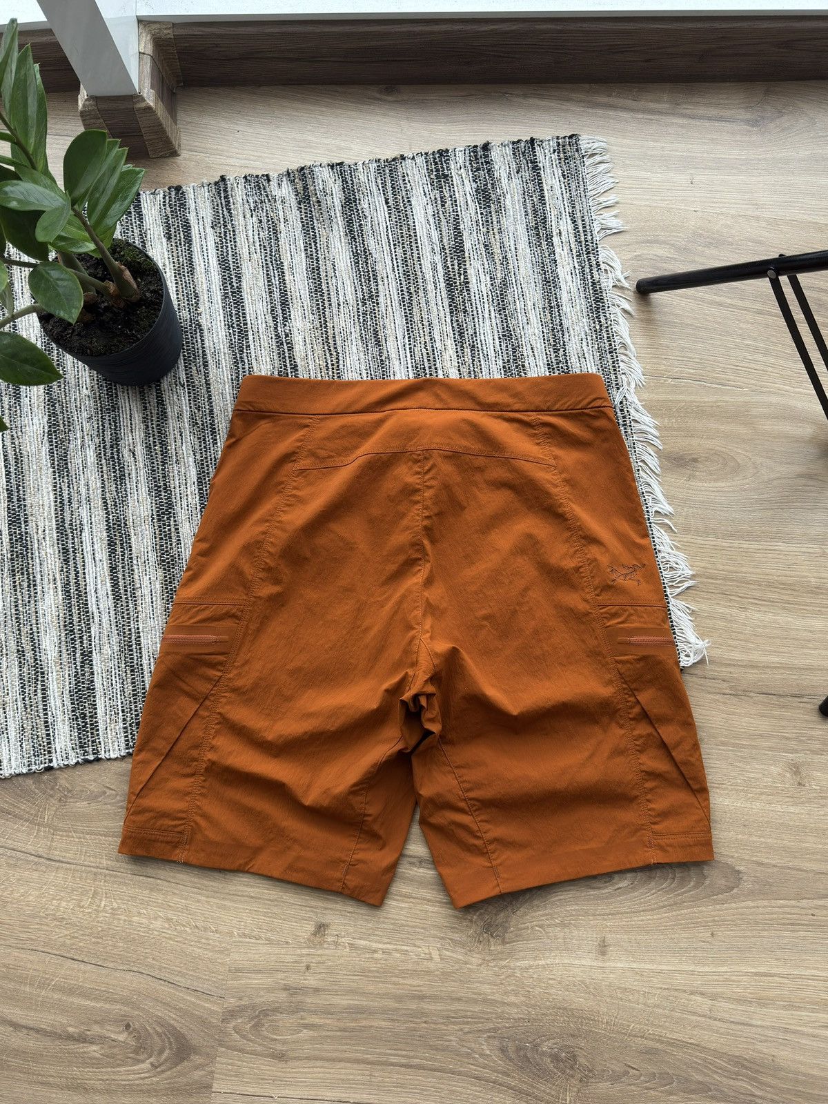 Arc'teryx Arcteryx Nylon Metal Orange Cargo Tracking Shorts Size S Size US 30 / EU 46 - 5 Thumbnail