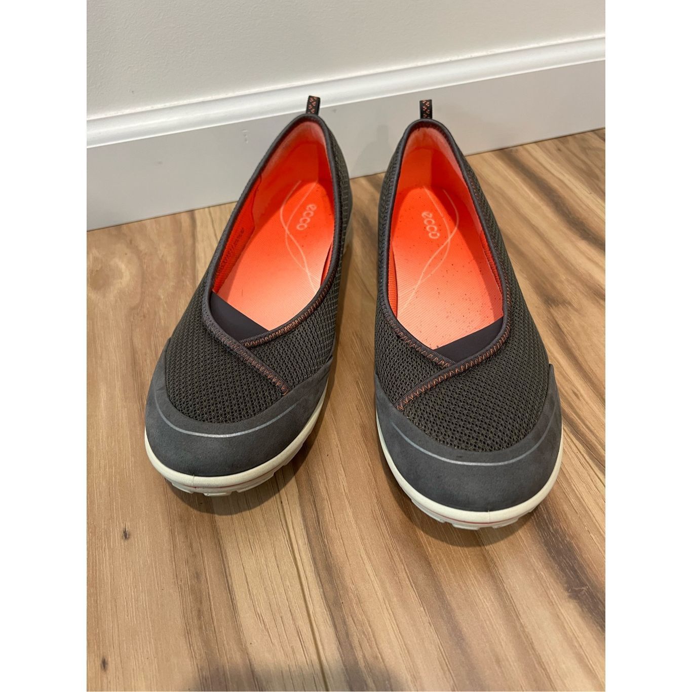 Ecco ECCO Womens Arizona Ballerina shoes sz 40 US 9.5 Size US 9.5 / IT 39.5 - 11 Thumbnail