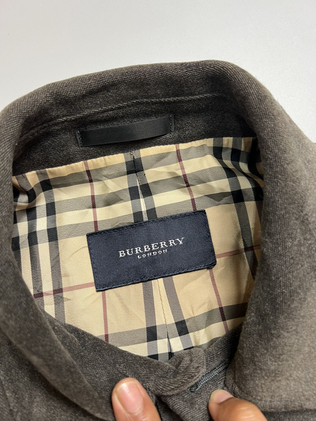 Burberry × Vintage Vintage Burberrys Suede Grey Longcoat Novacheck Size US M / EU 48-50 / 2 - 3 Thumbnail