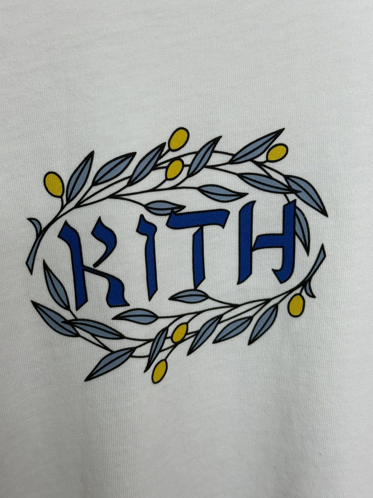 Kith Kith Treats Hanukkah Menorah Tee Size US L / EU 52-54 / 3 - 4 Thumbnail