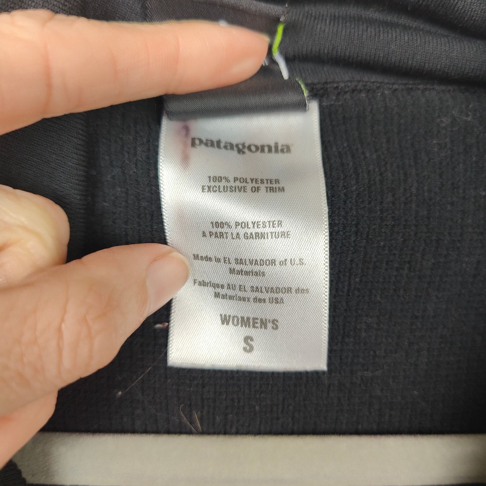 Patagonia Patagonia Capilene 4 Hoody Womens Small black Waffle Size S / US 4 / IT 40 - 6 Thumbnail