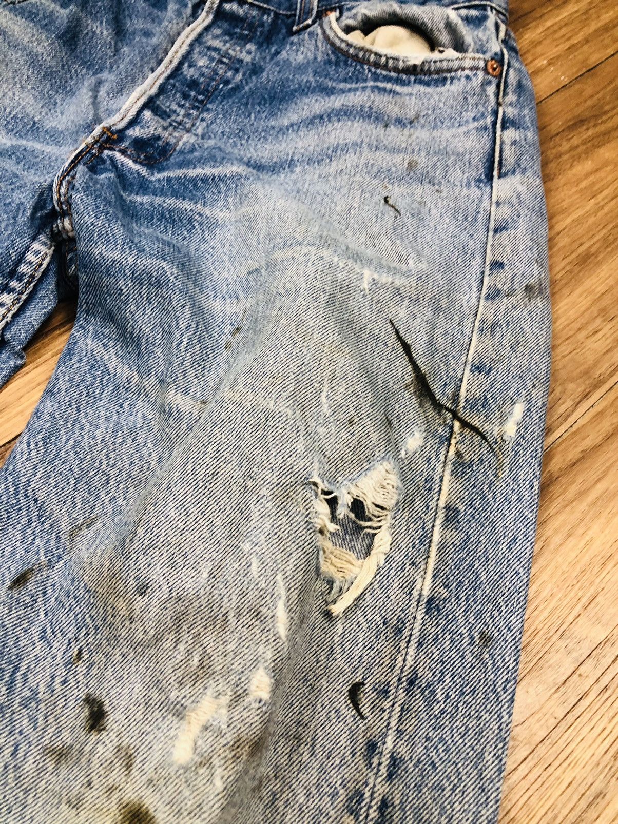 Levi's Levis Distresses Jeans (37) Size US 29 - 11 Thumbnail