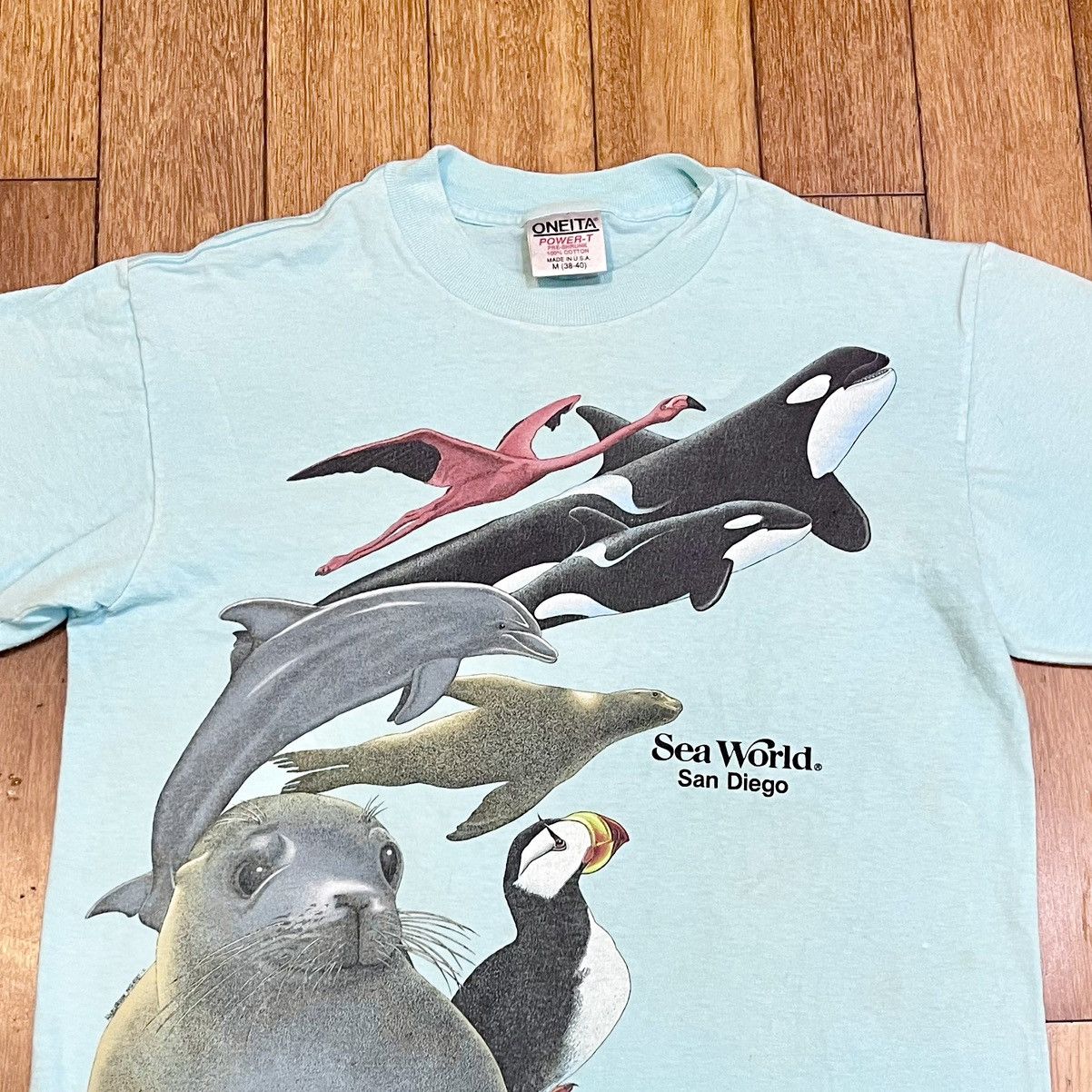 Vintage VINTAGE 1987 SEAWORLD ANIMAL NATURE TEE! Size US M / EU 48-50 / 2 - 3 Thumbnail