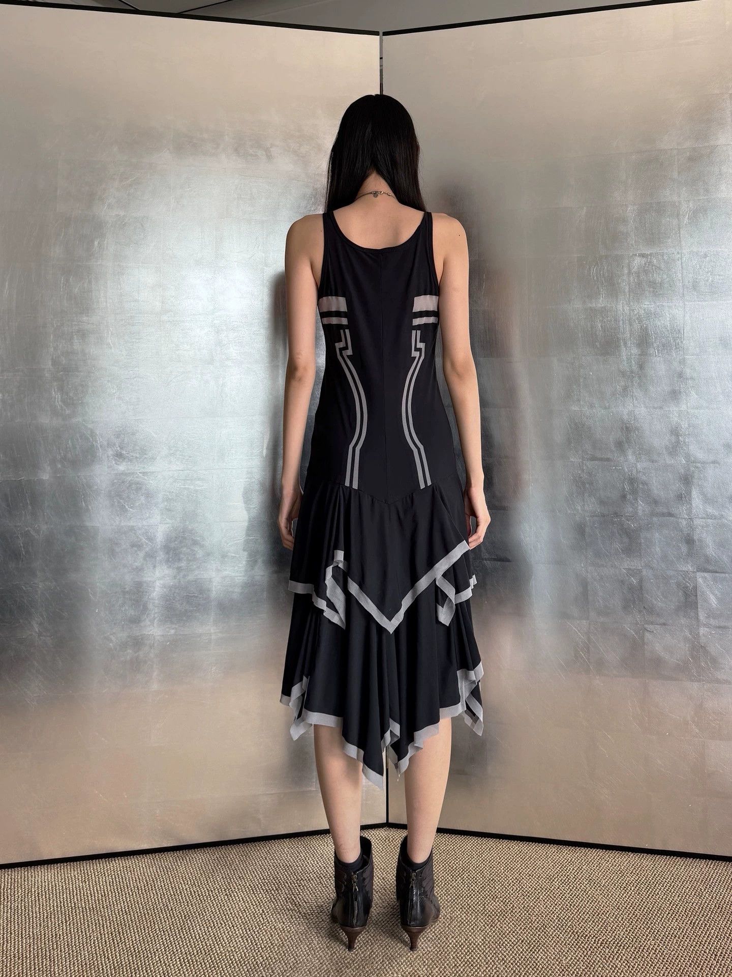Marithe + Francois Girbaud Marithé + François Girbaud MFG Elastic Waist Dress M Size M / US 6-8 / IT 42-44 - 5 Thumbnail