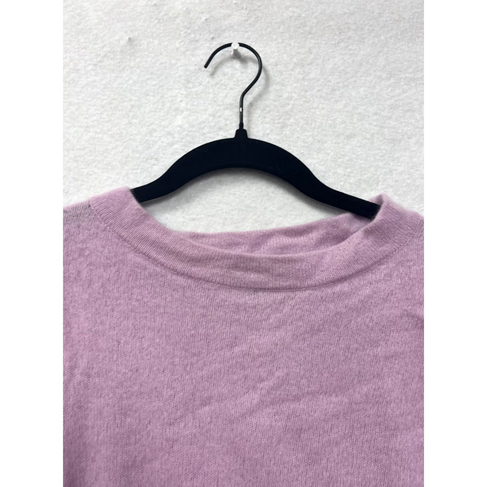 Saks Fifth Avenue VINTAGE Saks Fifth Avenue Womens Sweater Lavender 100% Cashmere Long Sleeve M Womens Size M / US 6-8 / IT 42-44 - 7 Thumbnail