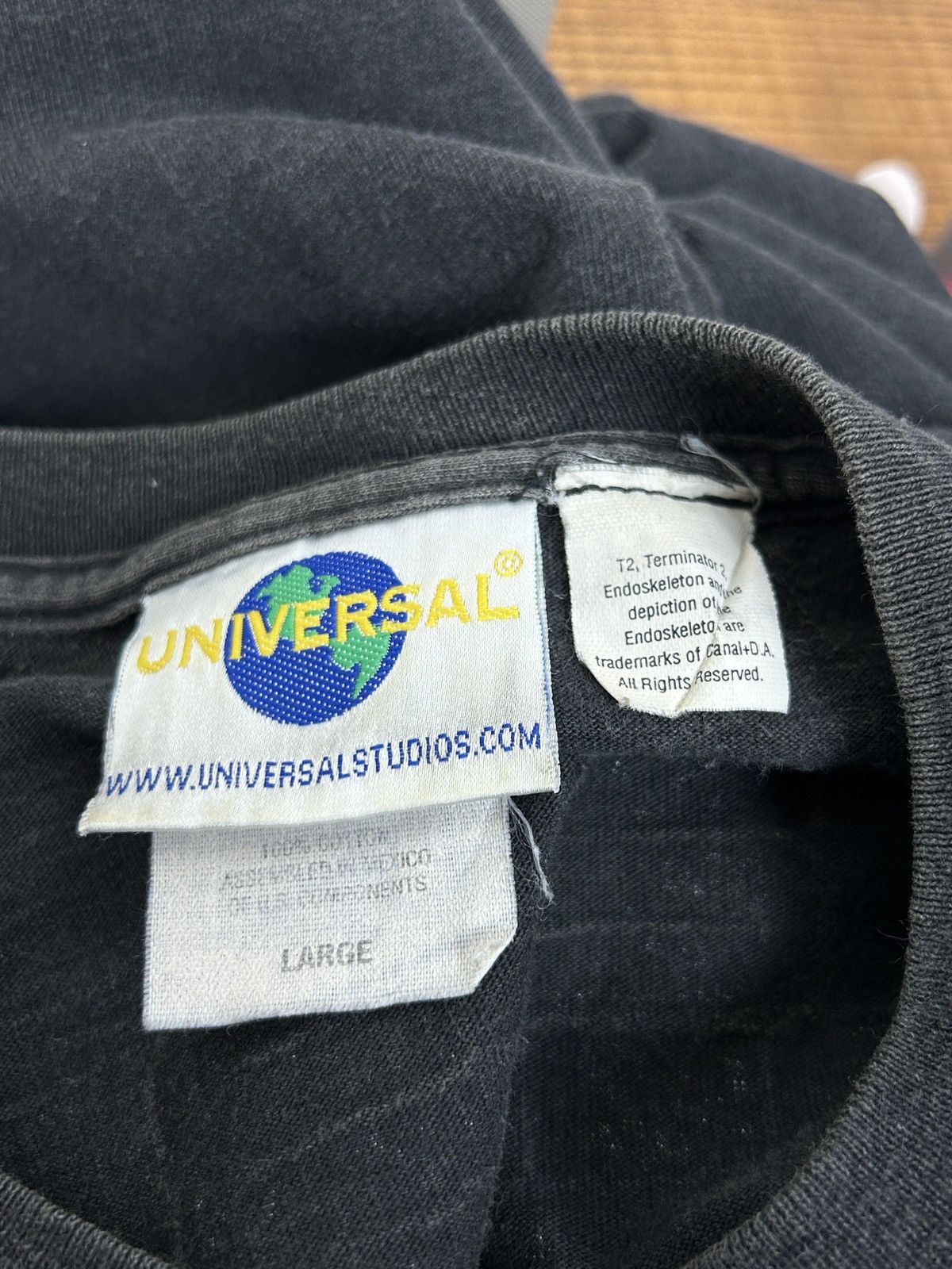 Universal Studios 90s Vintage Terminator T2-3D Universal Florida Faded T-Shirt Size US L / EU 52-54 / 3 - 7 Thumbnail