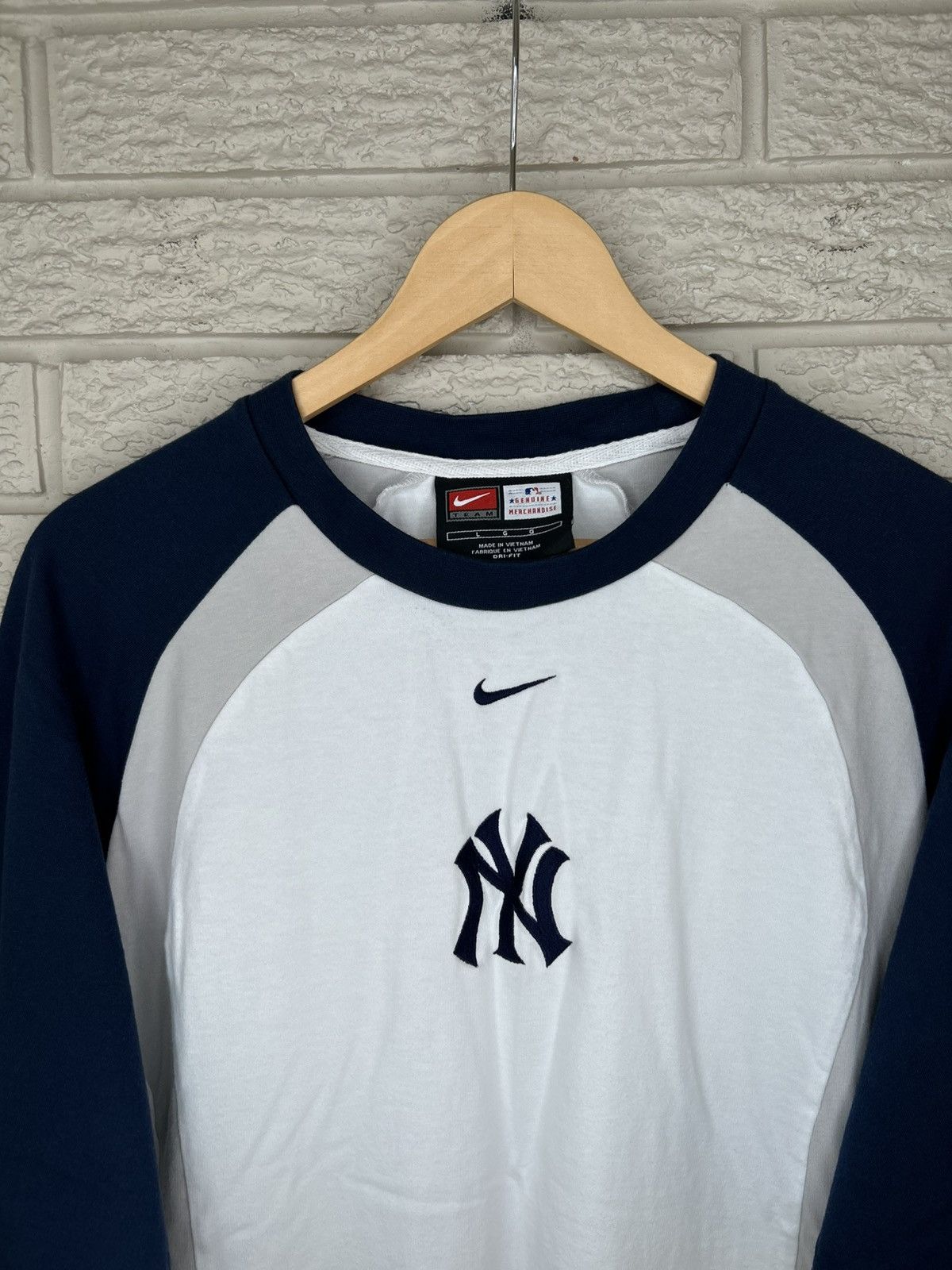 Nike Nike New York Yankees Center Swoosh 3/4 Long Sleeve Size US L / EU 52-54 / 3 - 2 Thumbnail