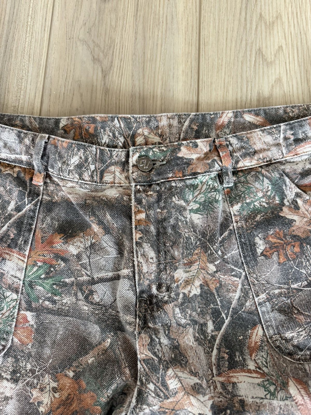The GV Gallery GV Gallery Real Tree Camo Cargo Pants Slim Fit Size US 36 / EU 52 - 2 Thumbnail