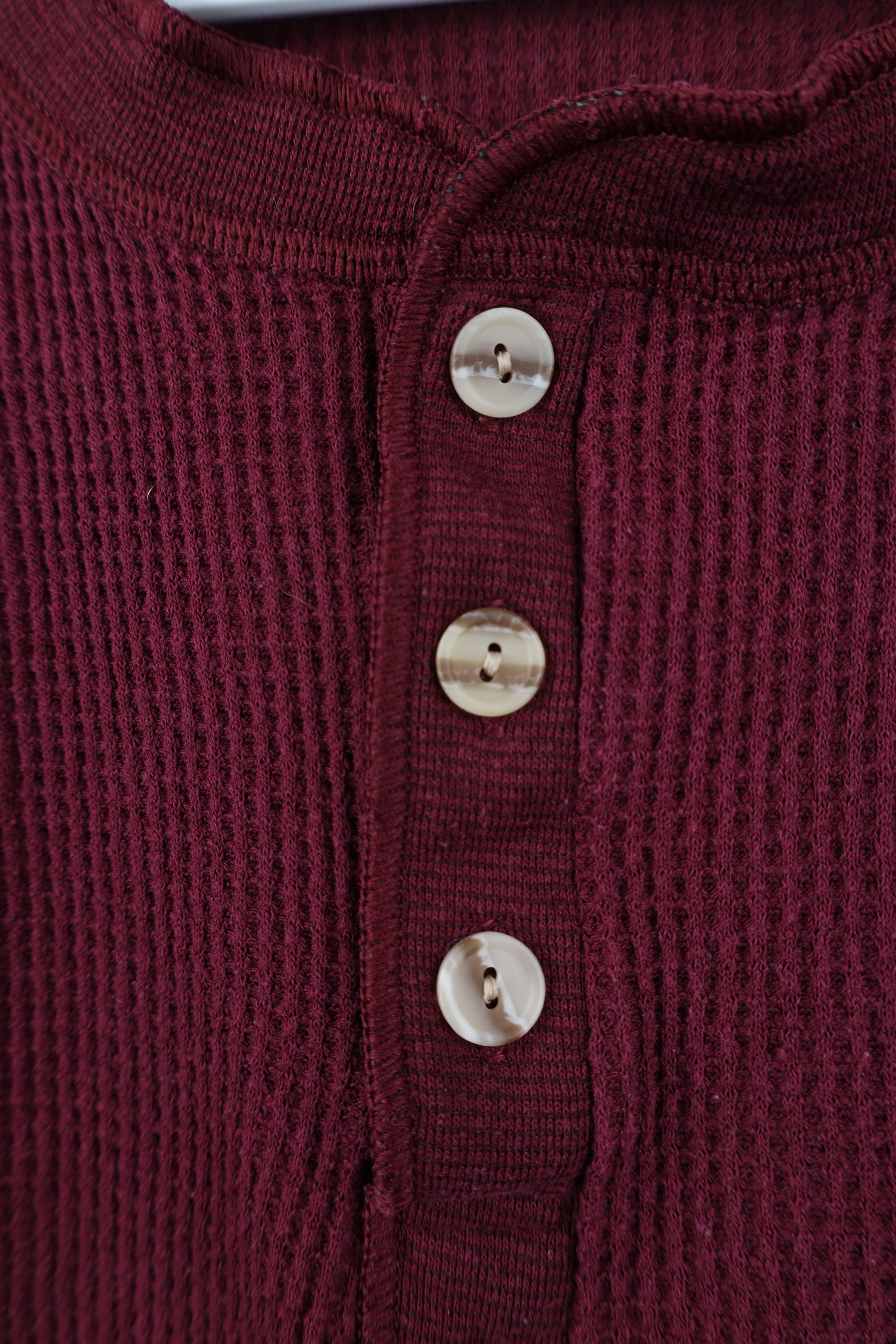 Vintage Vintage 70s Streetwear Waffle Knit Henley T-Shirt Red USA Size US L / EU 52-54 / 3 - 9 Thumbnail
