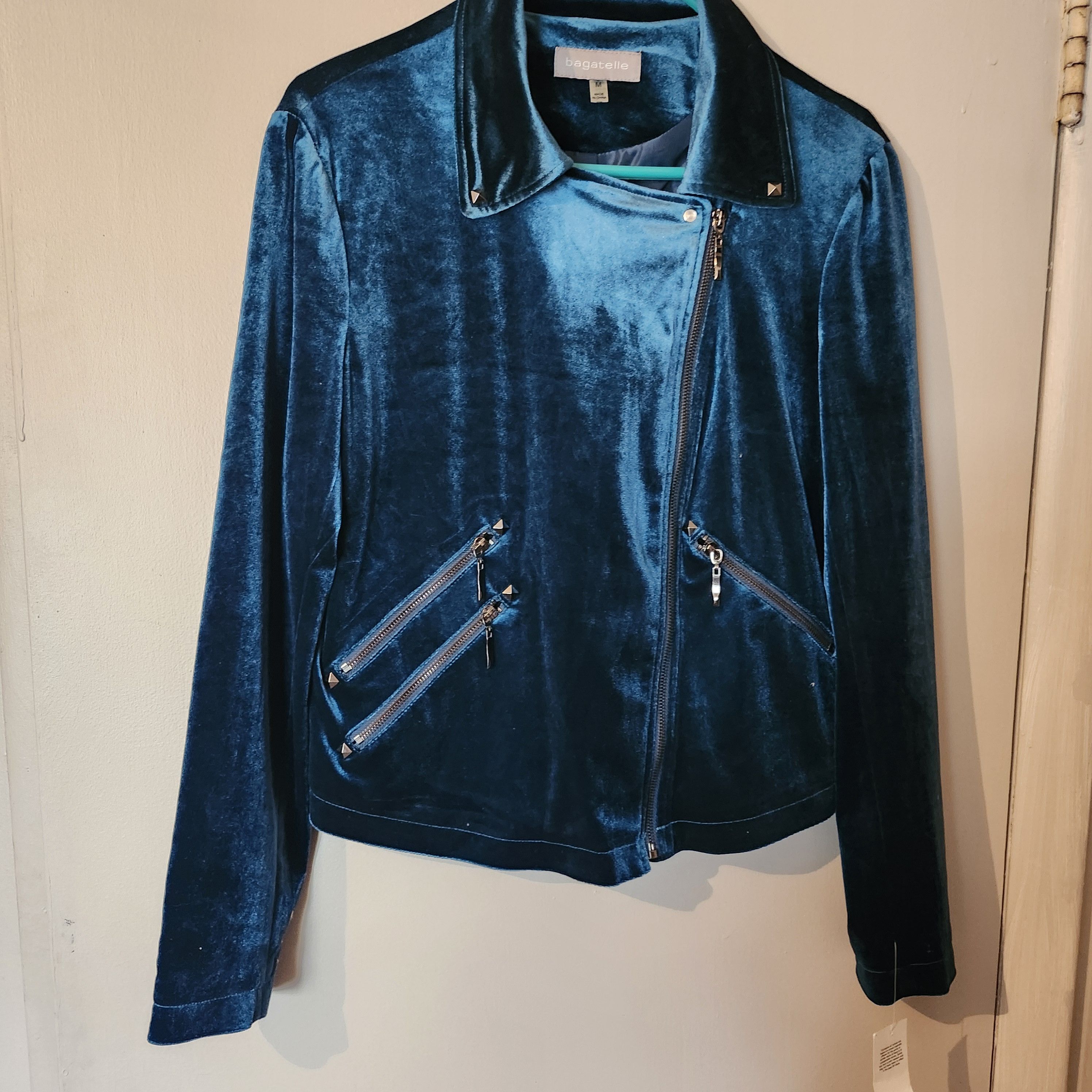 Other Bagatelle Women's Teal Velvet Moto Jacket Studded Zip M NWT Size M / US 6-8 / IT 42-44 - 9 Thumbnail