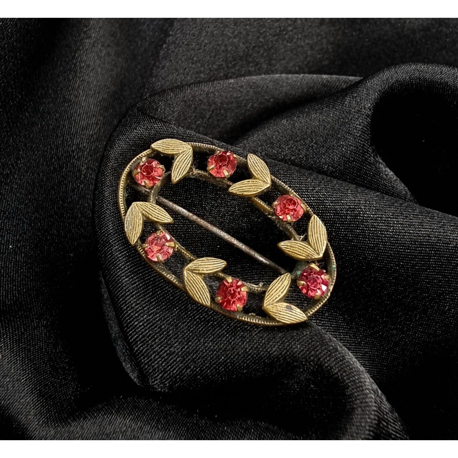 Vintage Antique Early 20th Century Oval Gold-Tone Brooch With Pink R Size ONE SIZE - 3 Thumbnail