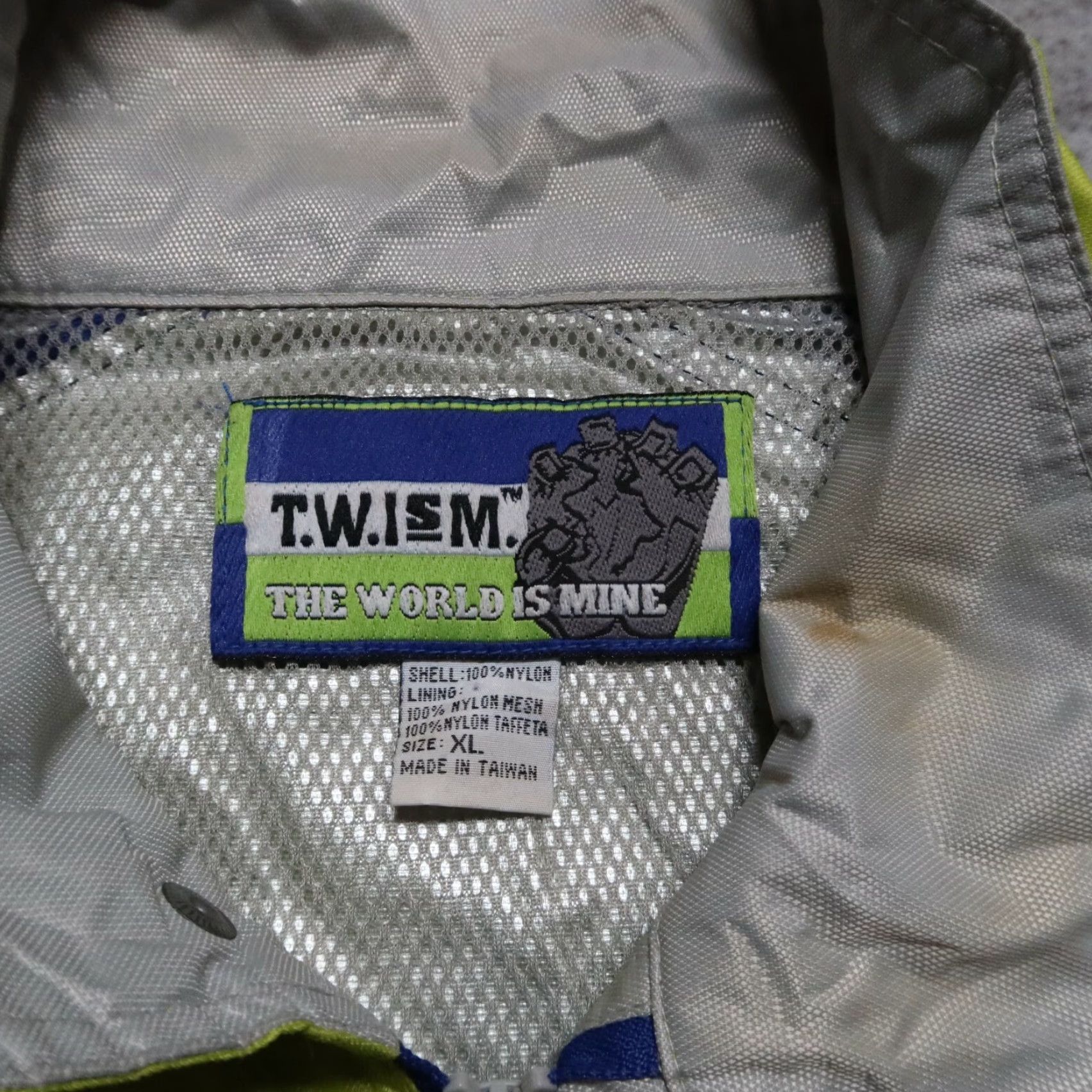 Vintage Vintage TWISM The World is Mine Nylon Jacket Mens XL Neon Green 90s Rap Hip Hop Shaquille O'Neal Jacket Size US XL / EU 56 / 4 - 6 Thumbnail