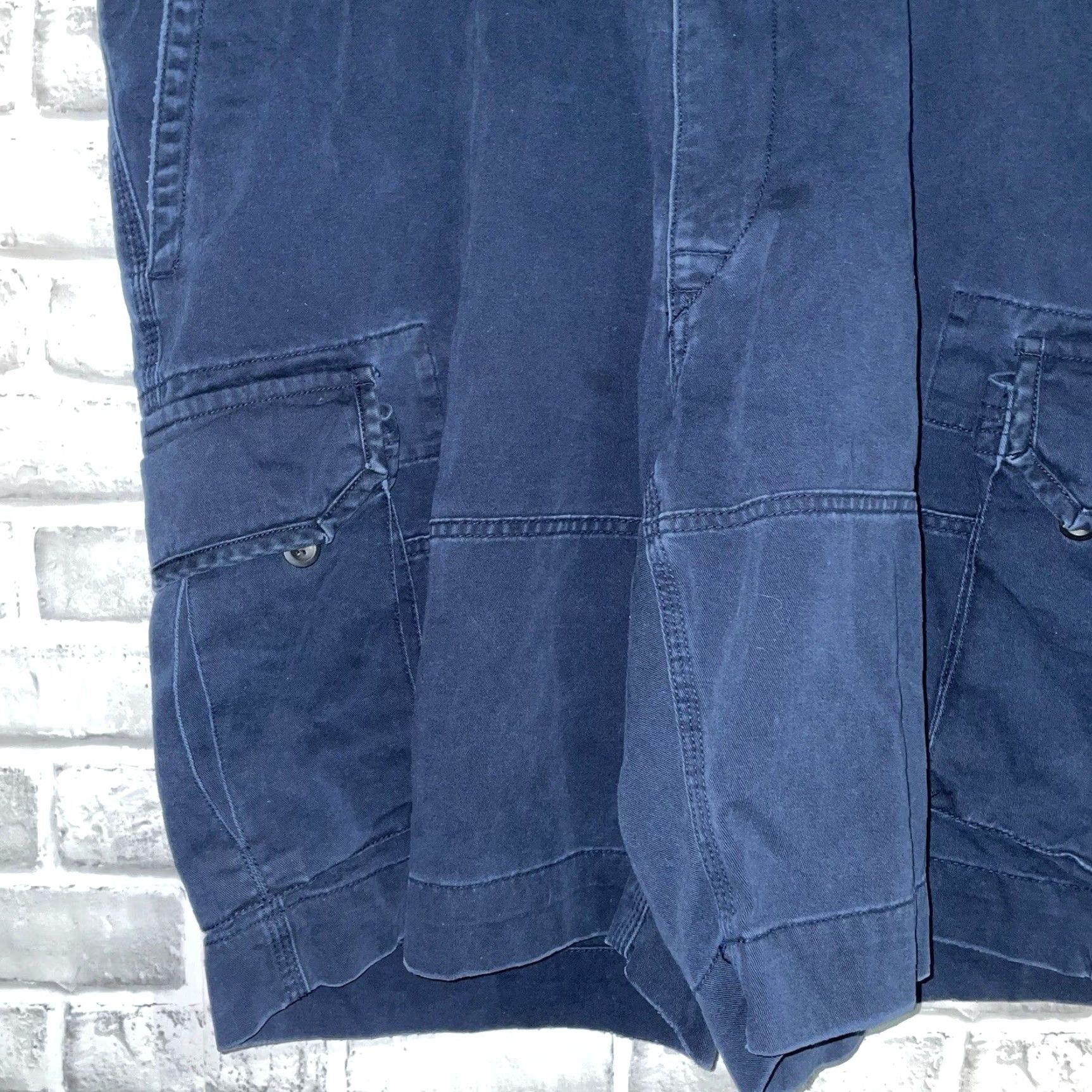 Polo Ralph Lauren Polo Ralph Lauren Cargo Shorts Mens 42 Dark Blue 100% Cotton Cargo Mens Size 42 Polo Ralph Lauren Dark Blue Cotton Shorts Size US XL / EU 56 / 4 - 3 Thumbnail