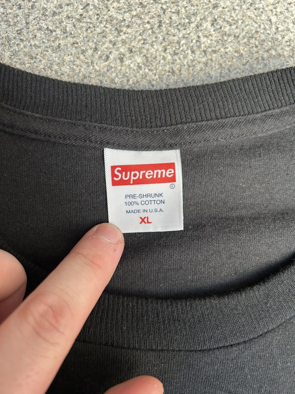 Supreme Supreme Logo Tee Size US XL / EU 56 / 4 - 2 Thumbnail