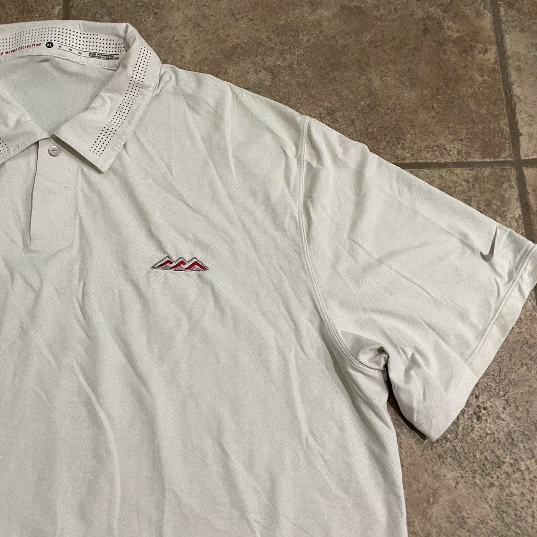 Nike VINTAGE Nike vented collar stretchy athletic polo Golf shirt Mens XL White Size US XL / EU 56 / 4 - 2 Thumbnail