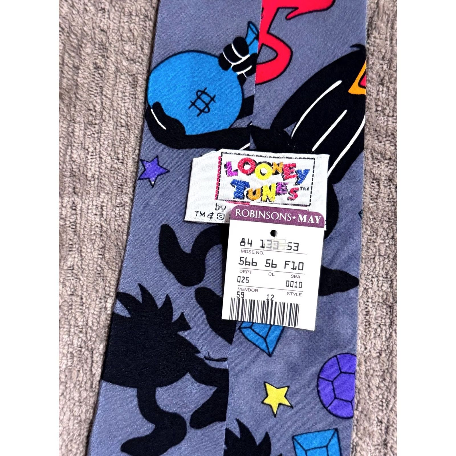 Vintage RARE NWT 1992 Warner Brothers Daffy Duck MOney MINT Mens Silk Tie Balancine Size ONE SIZE - 5 Thumbnail