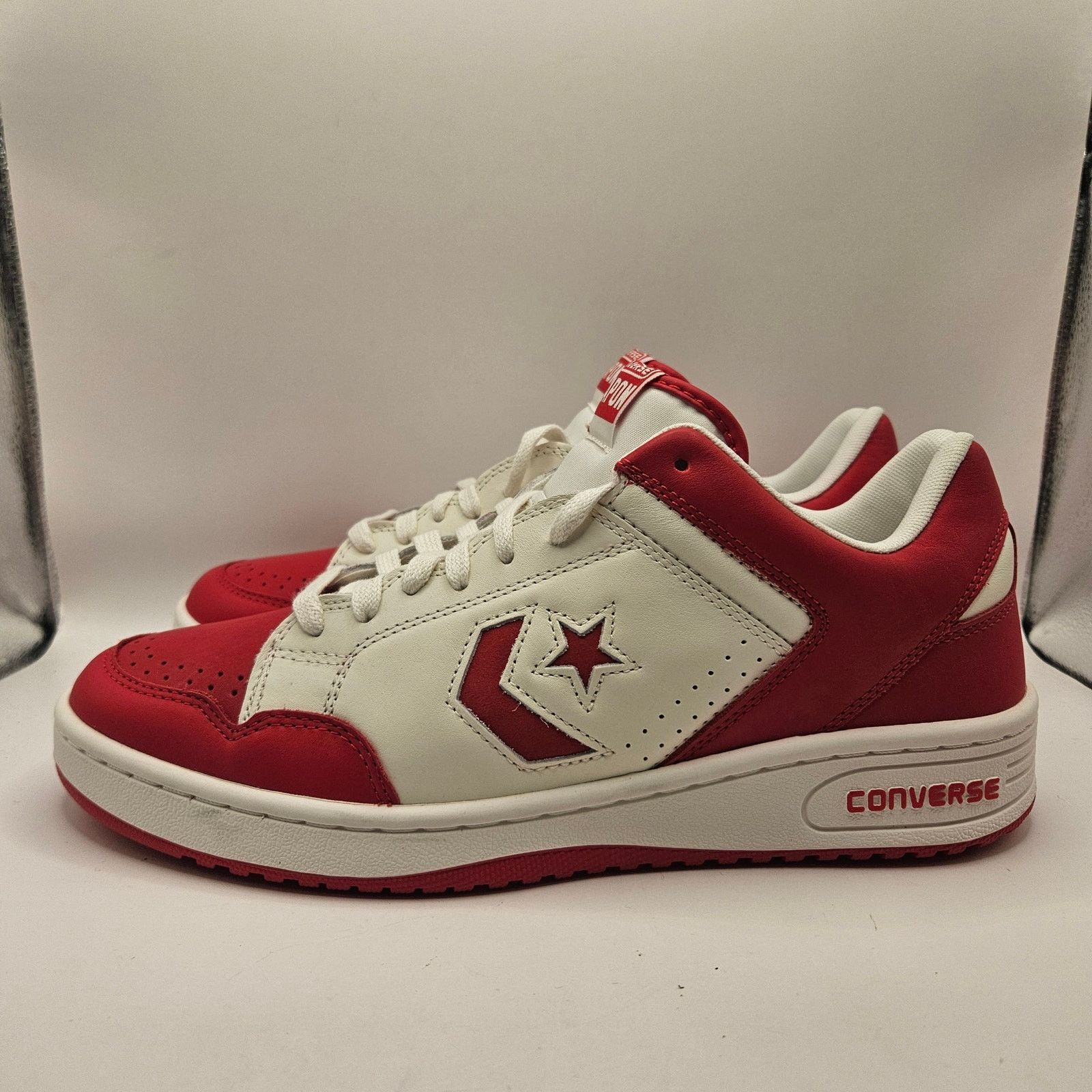 Converse CONVERSE MEN'S 11.5 WEAPON LOW RED WHITE A10598C BIRD MAGIC Size US 11.5 / EU 44-45 - 2 Thumbnail