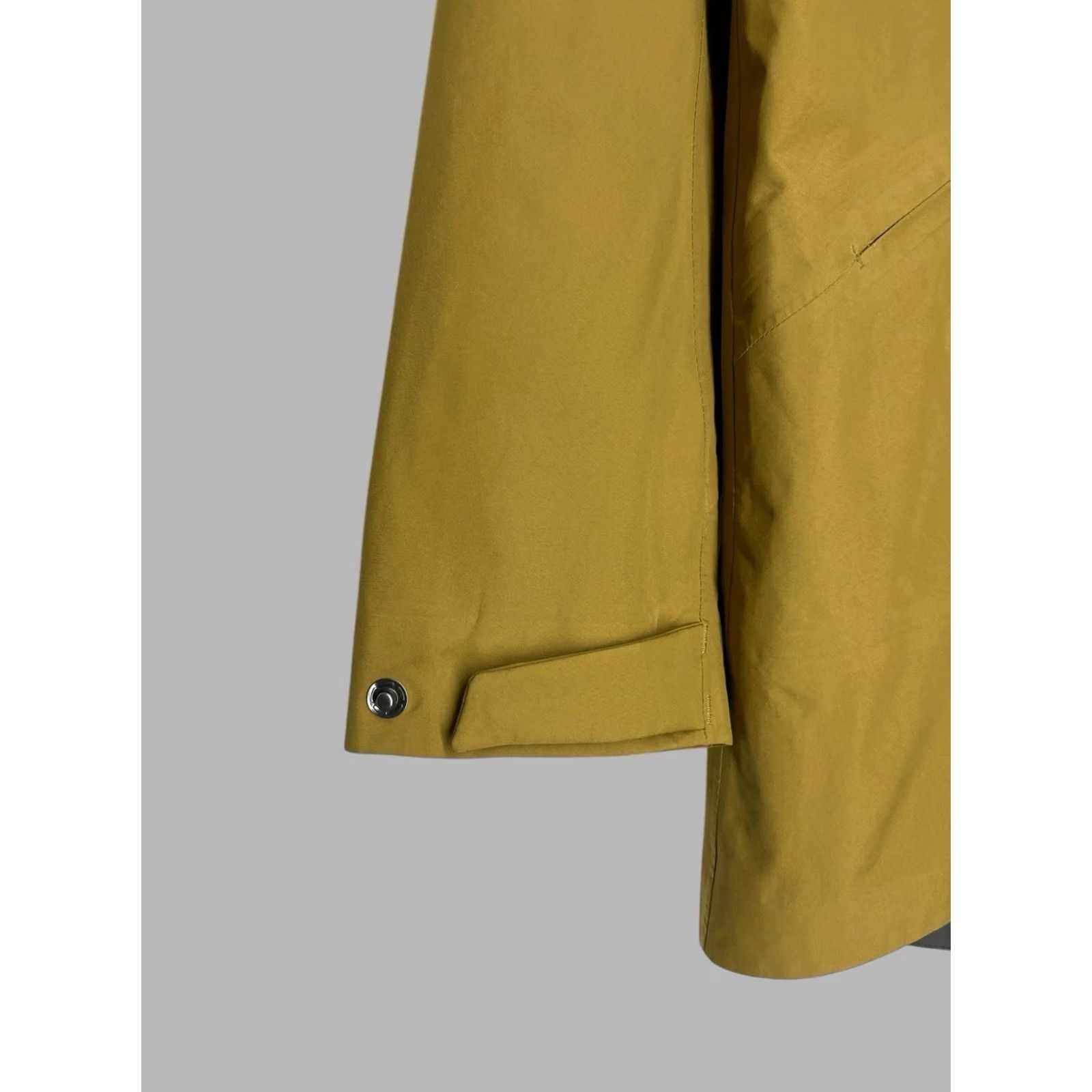 Mammut Mammut GORE-TEX Hardshell Jacket Women’s Waterproof Rain Mustard XL Size XL / US 12-14 / IT 48-50 - 6 Thumbnail
