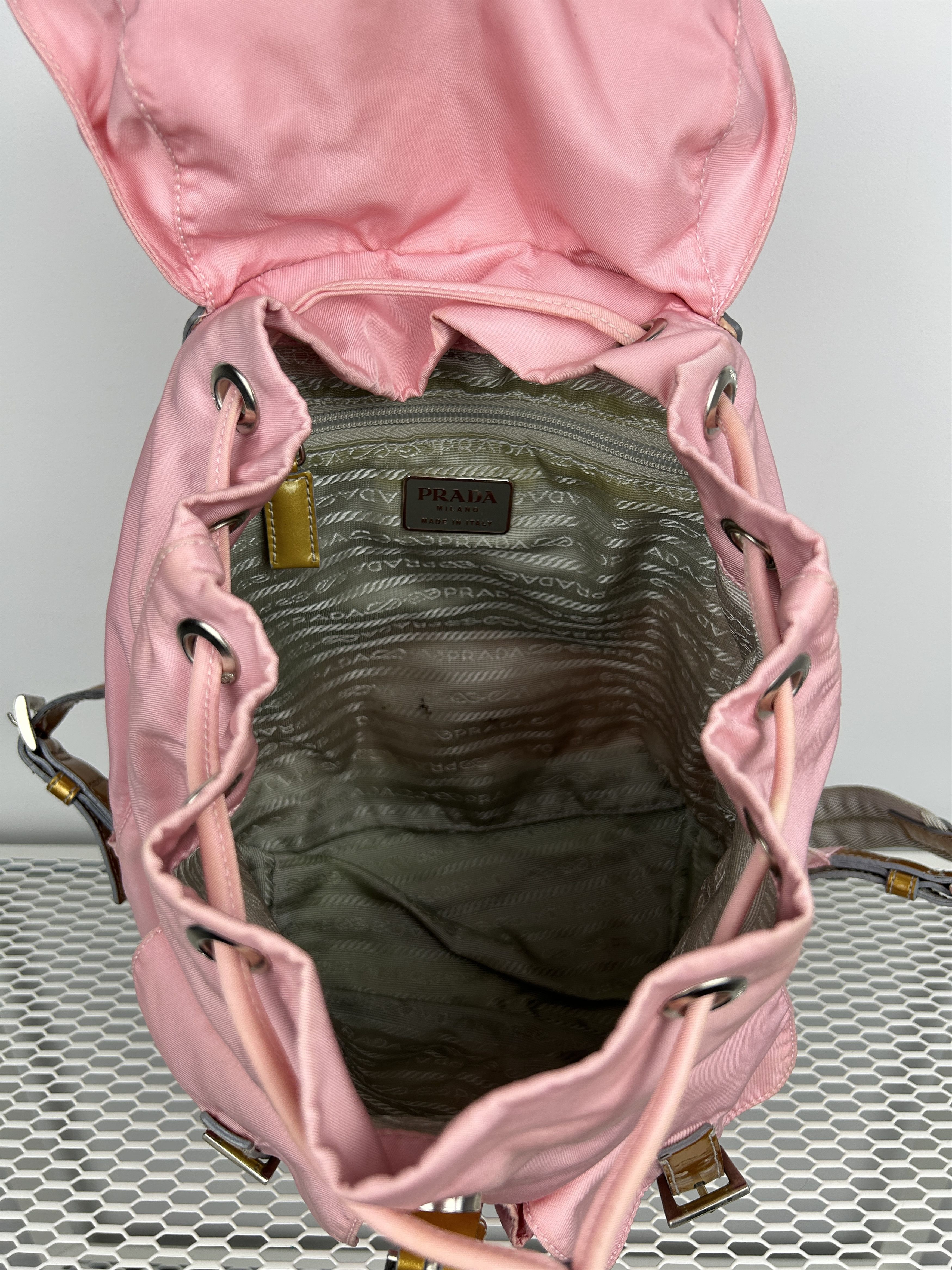 Prada Prada nylon triangle logo pink backpack Size ONE SIZE - 22 Thumbnail