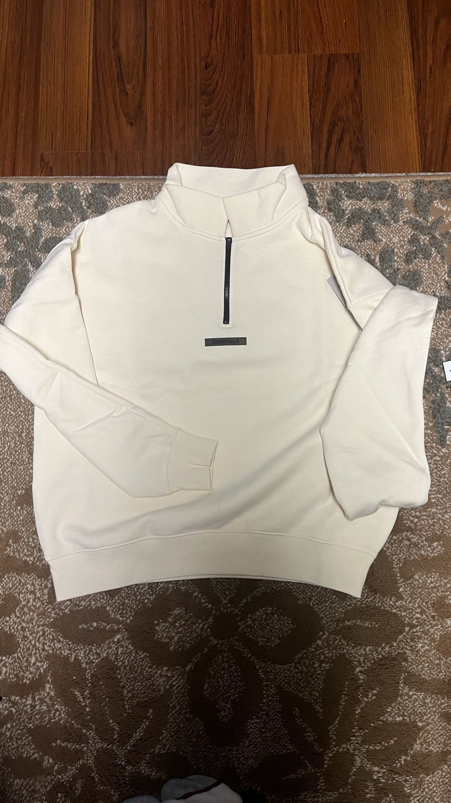 Essentials × Fear of God FOG Essentials Mock Neck Zip Buttercream FW21 Size US S / EU 44-46 / 1 - 2 Thumbnail