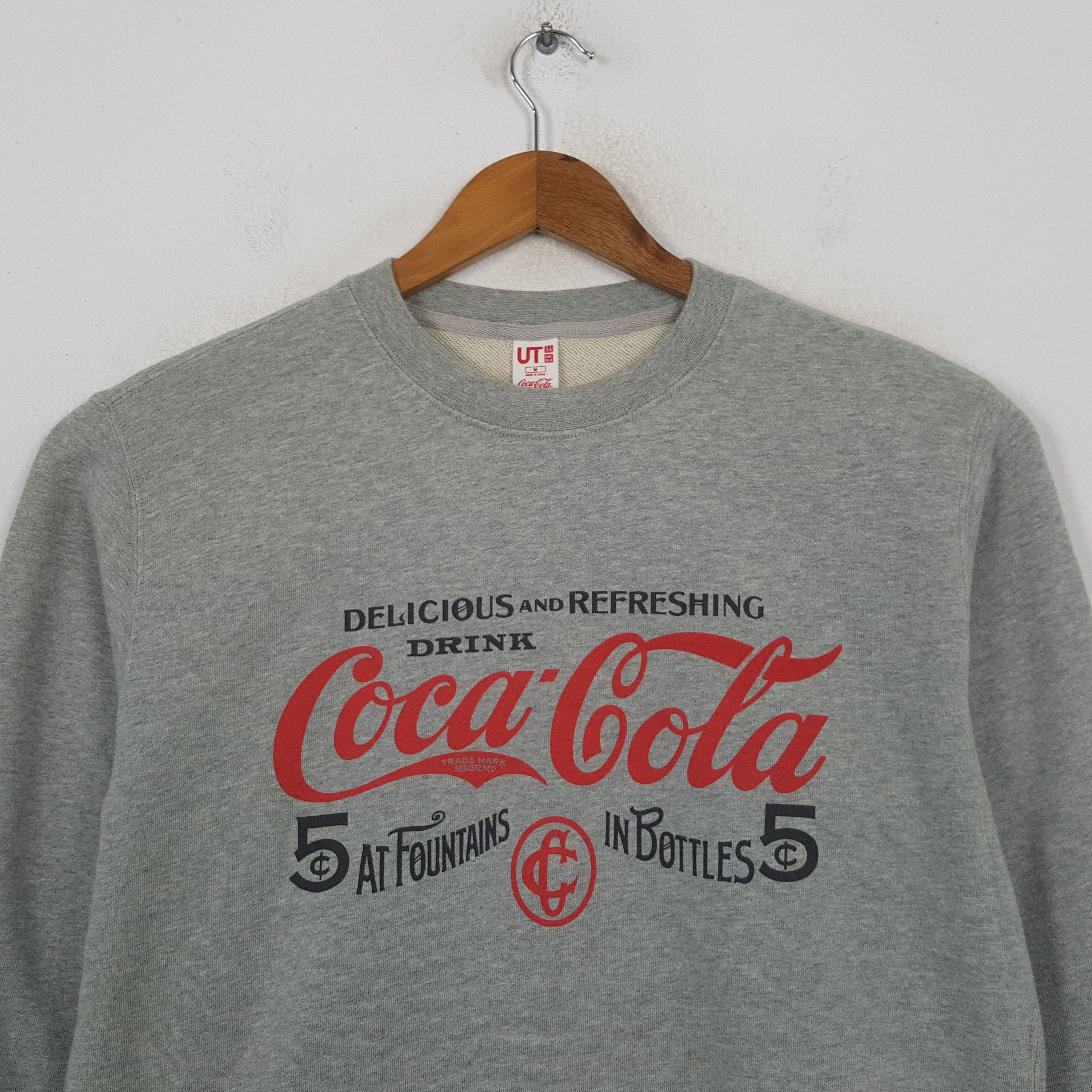 Uniqlo Vintage Coca Cola x Japanese Brand Sweatshirt RR13 Size US M / EU 48-50 / 2 - 2 Thumbnail